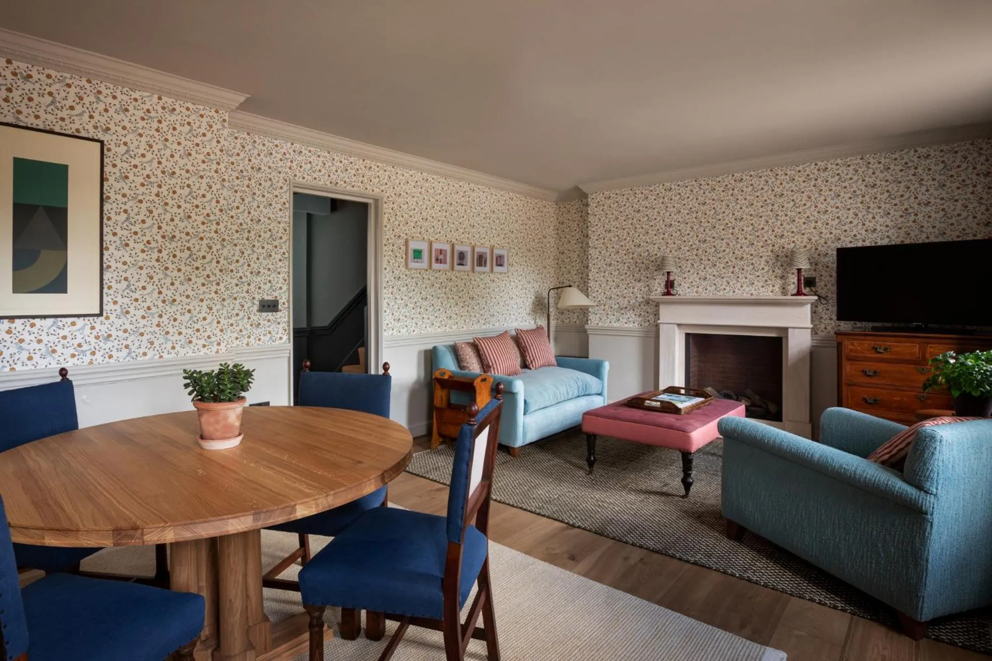 Living room in Cavendish Hotel