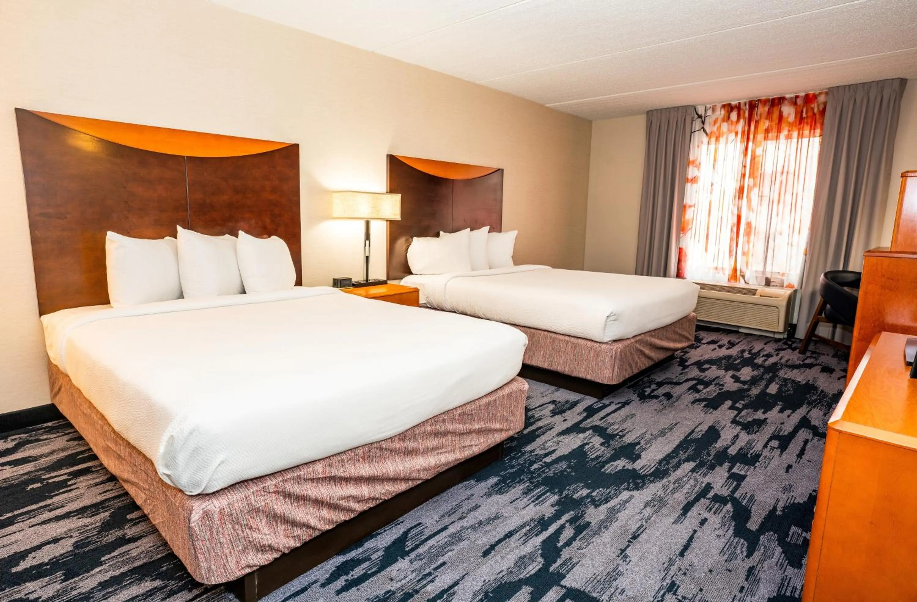 Bed in Fairfield by Marriott San Antonio Alamo Plaza Convention Center