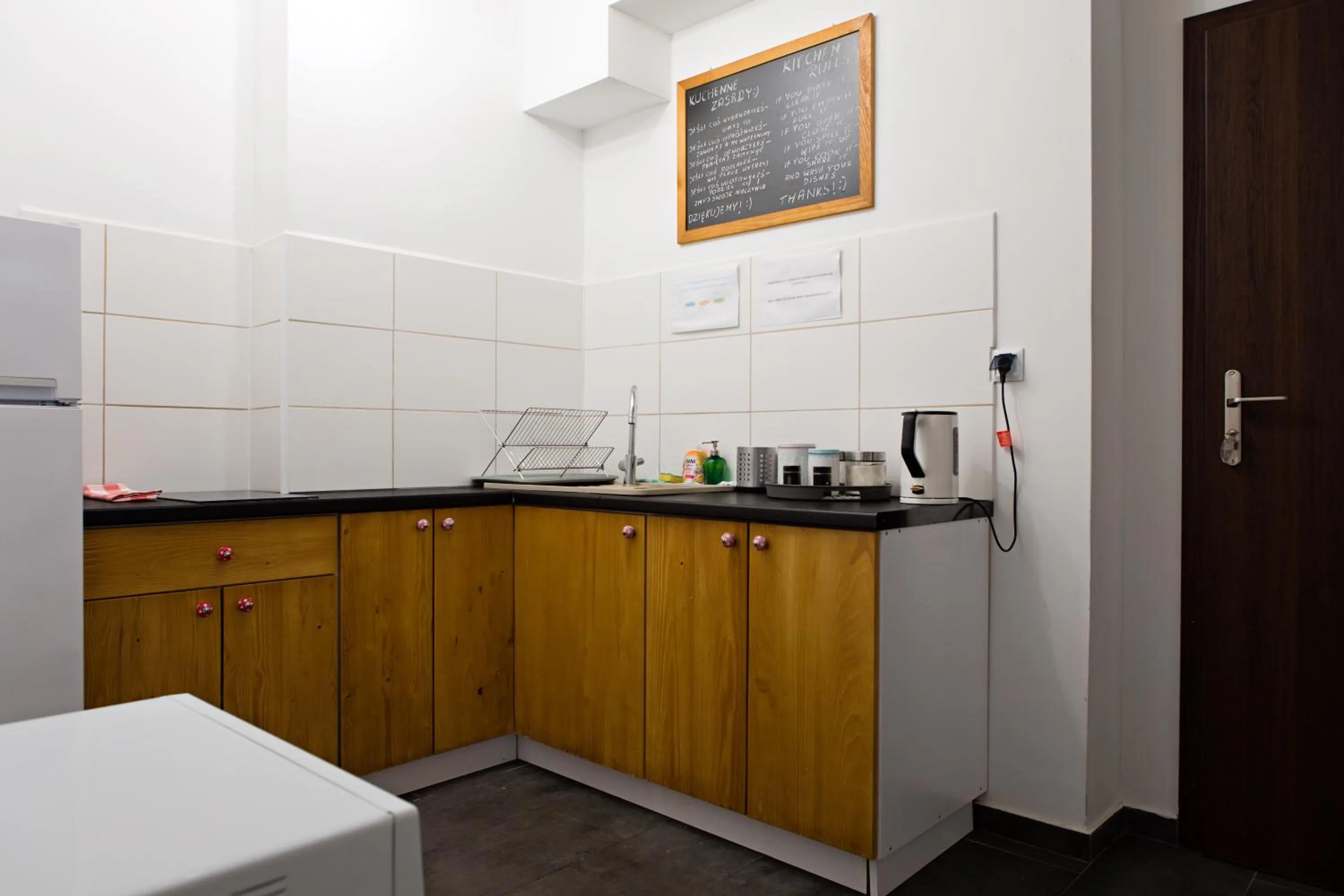 Kitchen or kitchenette in Hostel Starówka