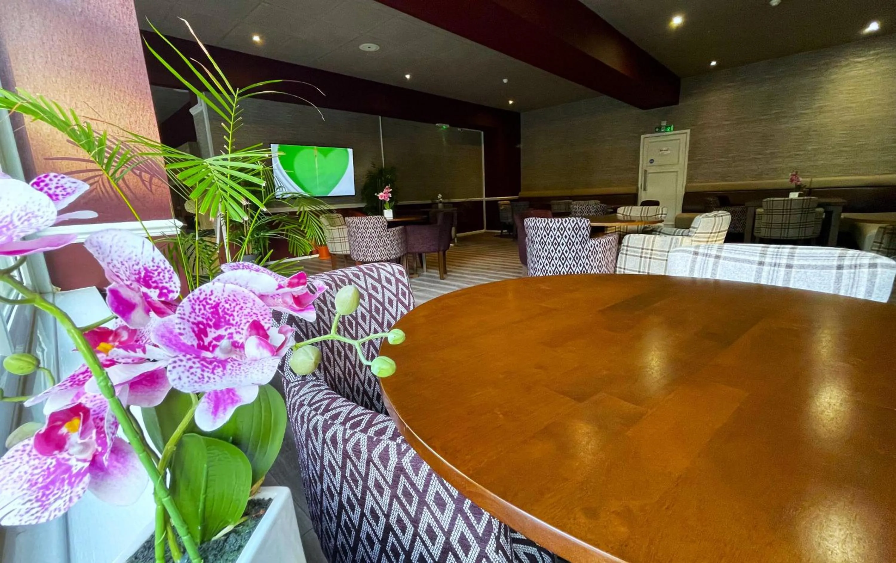 Lobby or reception, Banquet Facilities in Piccadilly Hotel