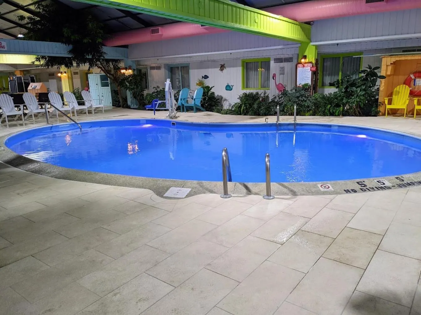 Swimming pool in Greenfield Inn & Suites Elizabethtown, KY I65 Exit 94