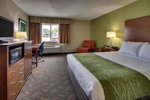 Bed in Greenfield Inn & Suites Elizabethtown, KY I65 Exit 94 Bed in Greenfield Inn & Suites Elizabethtown, KY I65 Exit 94
