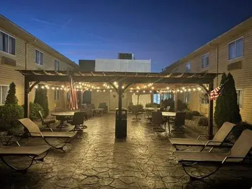 Property building in Greenfield Inn & Suites Elizabethtown, KY I65 Exit 94 Property building in Greenfield Inn & Suites Elizabethtown, KY I65 Exit 94