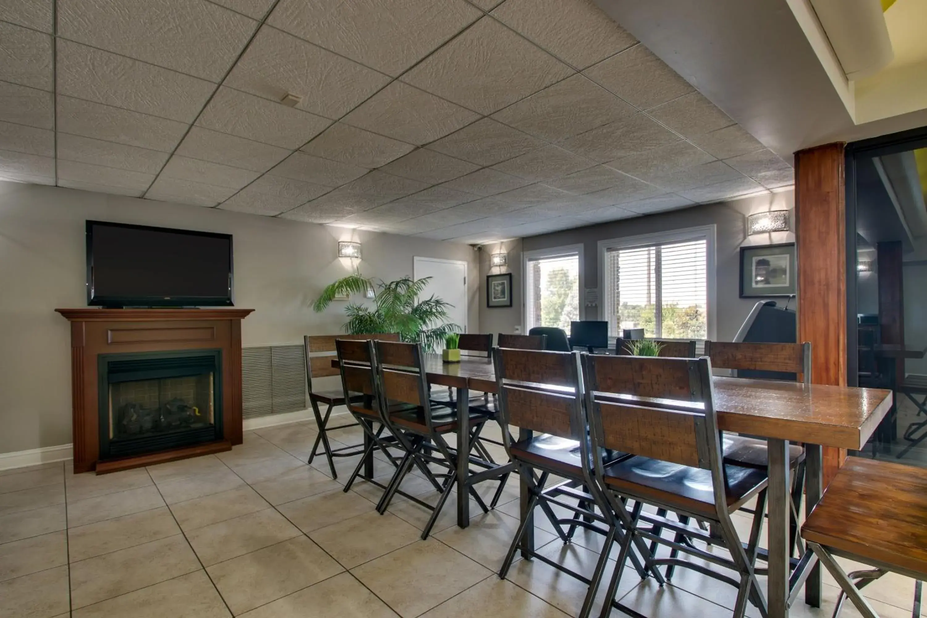 Lobby or reception in Greenfield Inn & Suites Elizabethtown, KY I65 Exit 94 Lobby or reception in Greenfield Inn & Suites Elizabethtown, KY I65 Exit 94