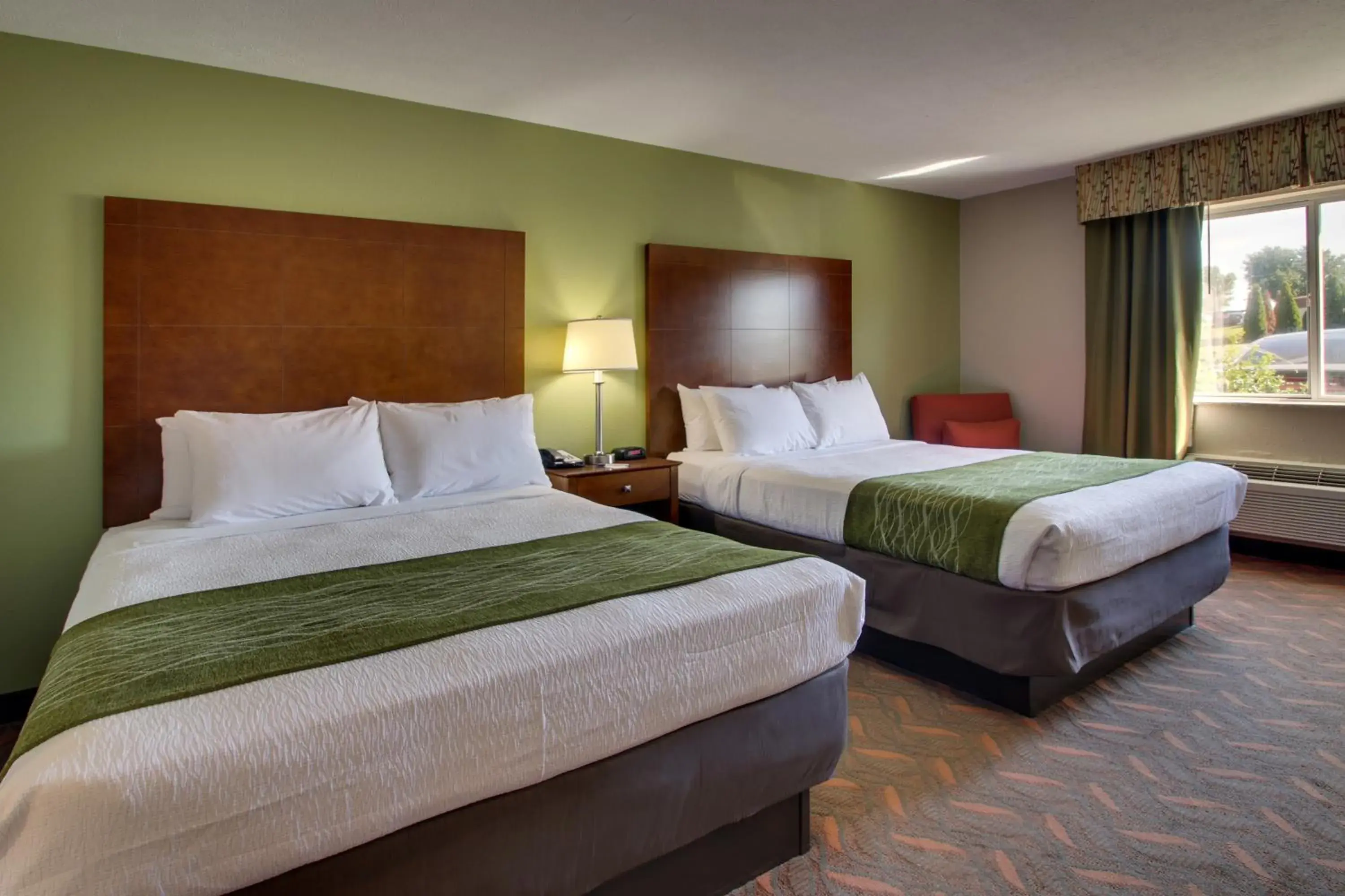 Photo of the whole room, Bed in Greenfield Inn & Suites Elizabethtown, KY I65 Exit 94 Photo of the whole room, Bed in Greenfield Inn & Suites Elizabethtown, KY I65 Exit 94