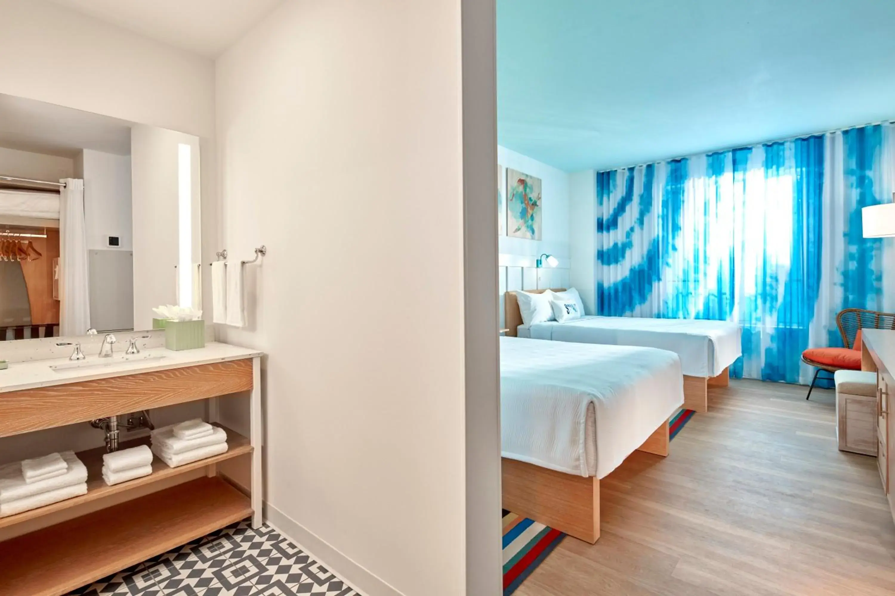 Standard 2 Queen Room (Includes Early Park Admission*) in Universal's Endless Summer Resort - Surfside Inn and Suites Standard 2 Queen Room (Includes Early Park Admission*) in Universal's Endless Summer Resort - Surfside Inn and Suites