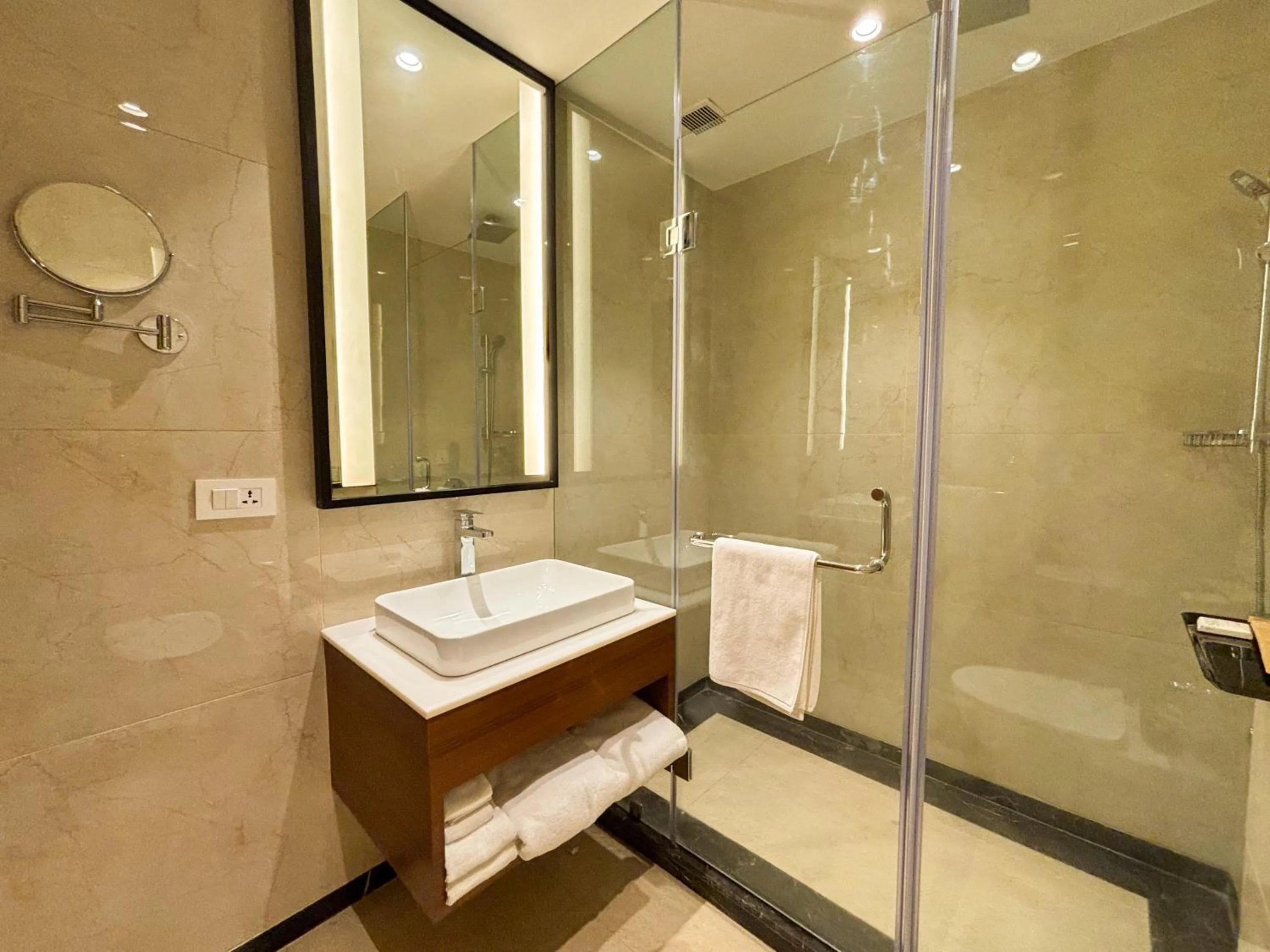 Bathroom in Best Western Plus Amritsar
