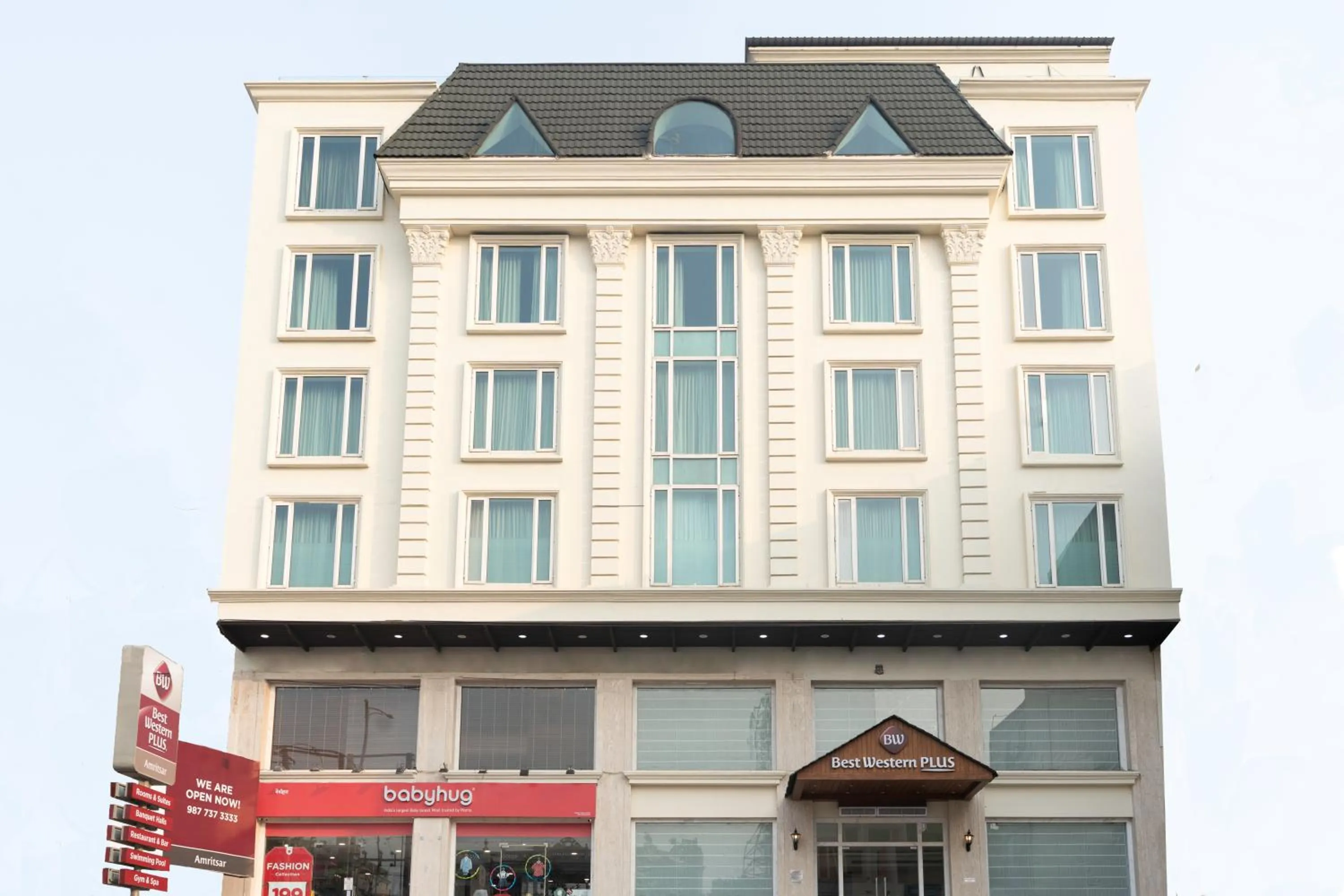 Facade/entrance in Best Western Plus Amritsar