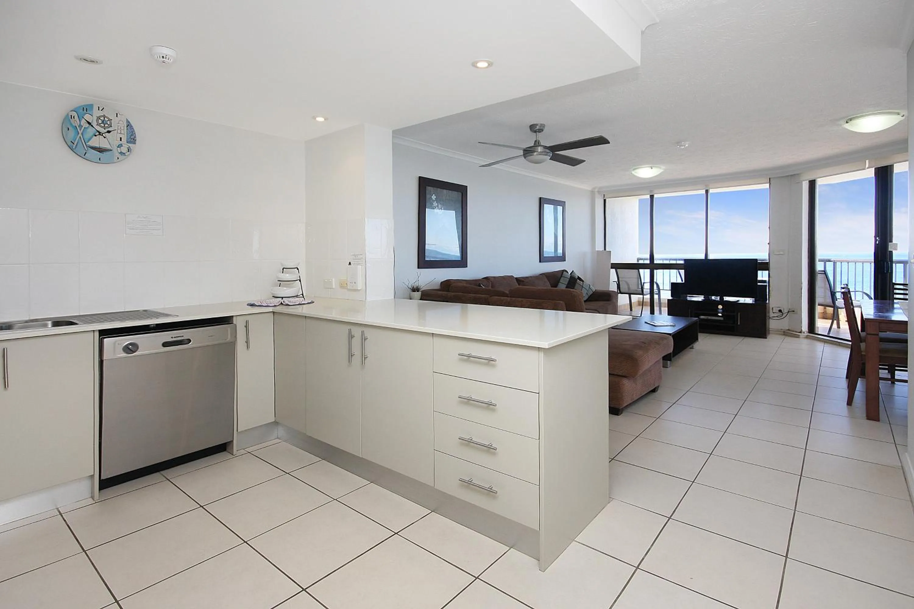 Kitchen or kitchenette in Spindrift on the Beach - Absolute Beachfront