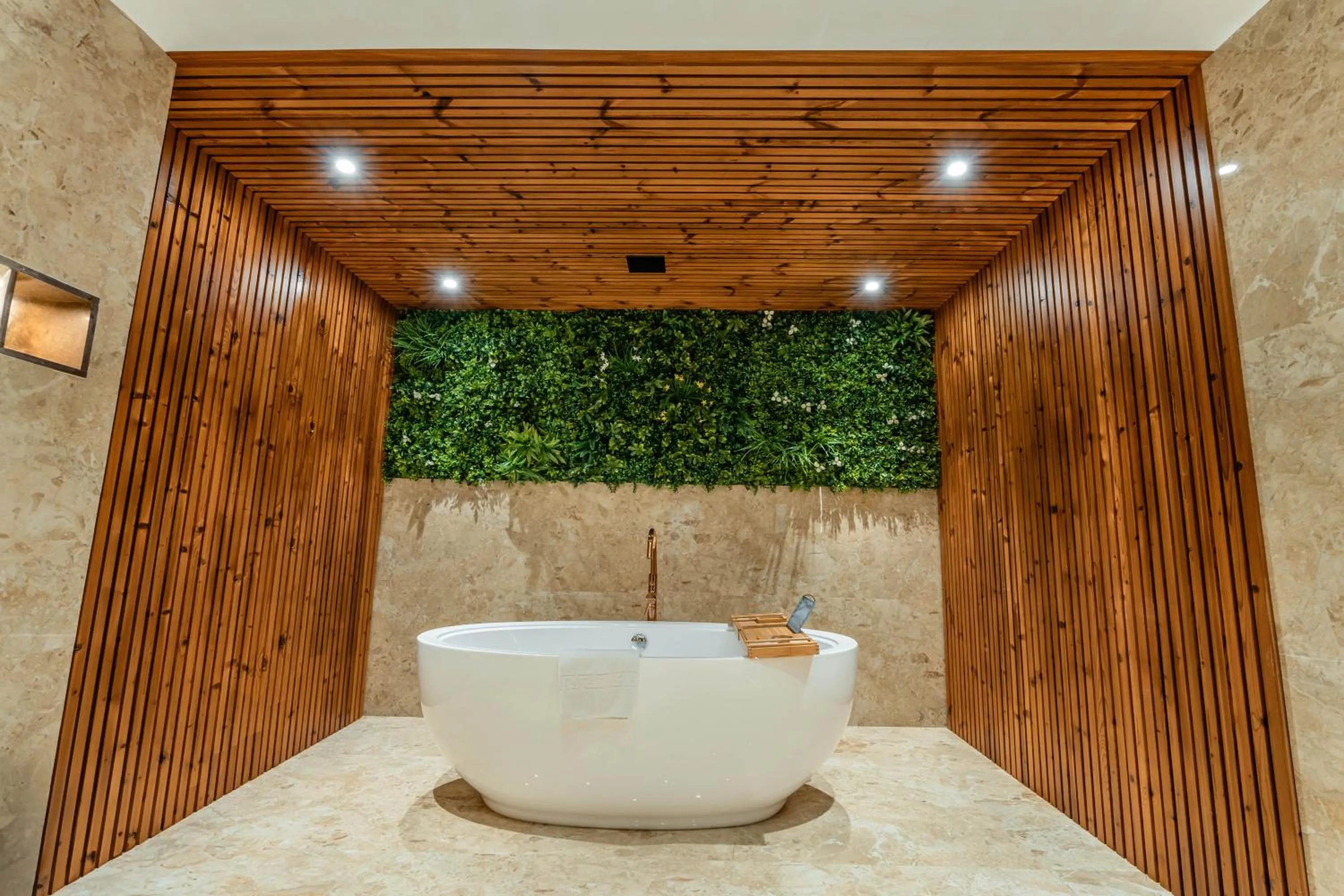 Bath in Travancore Court