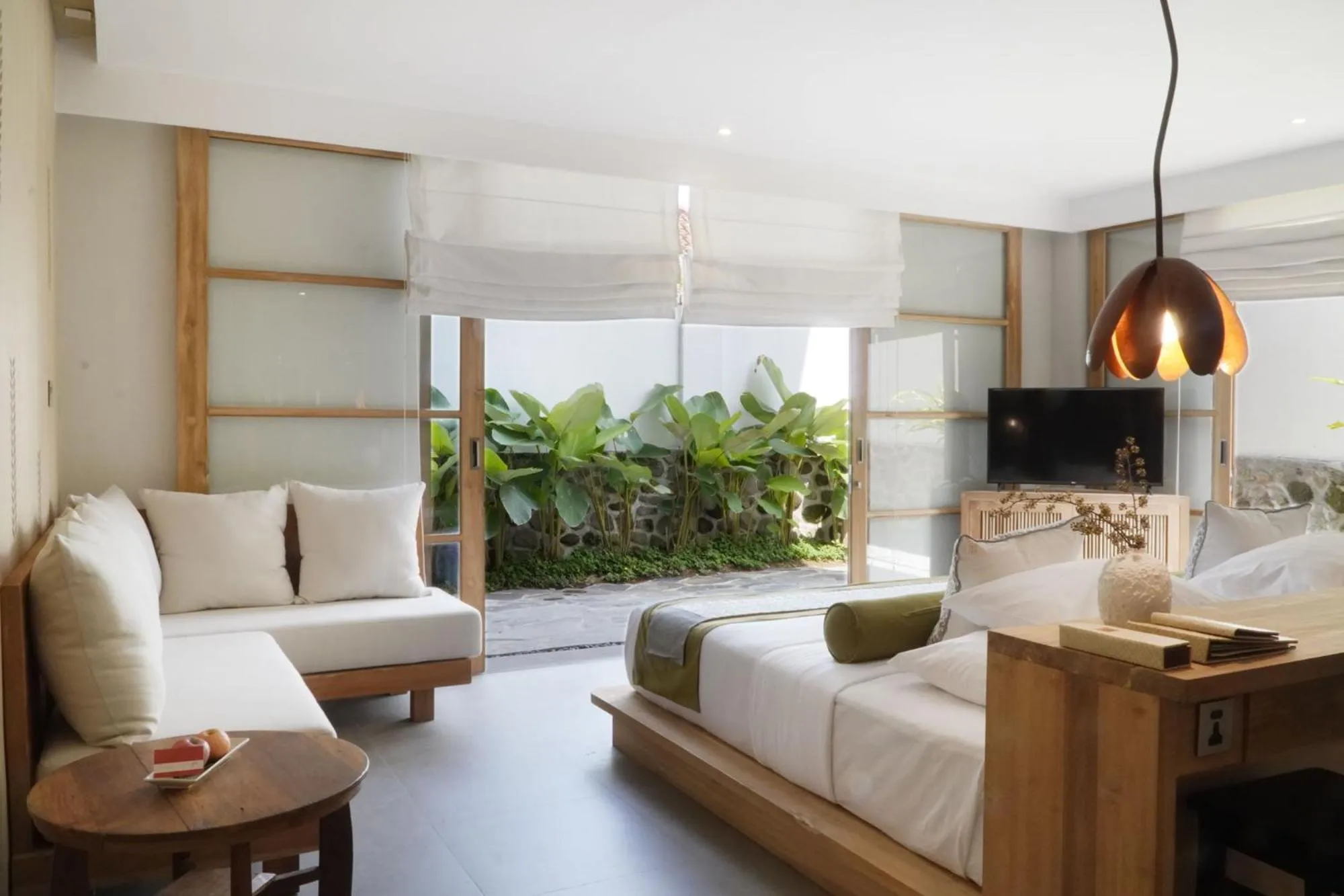 Photo of the whole room in Novus Giri Resort & Spa