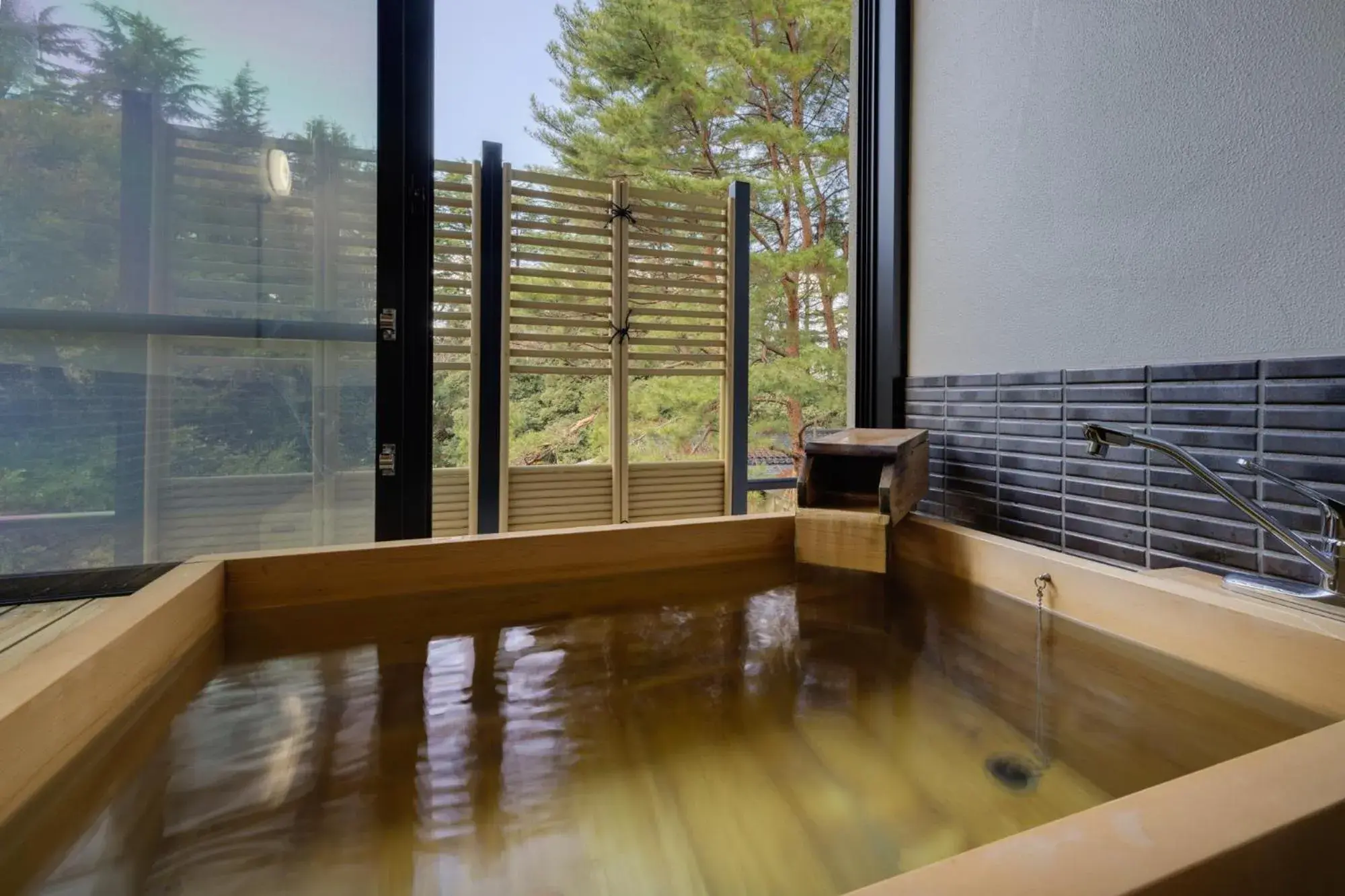 Family Room with Private Bathroom - single occupancy in Matsusaki Family Room with Private Bathroom - single occupancy in Matsusaki