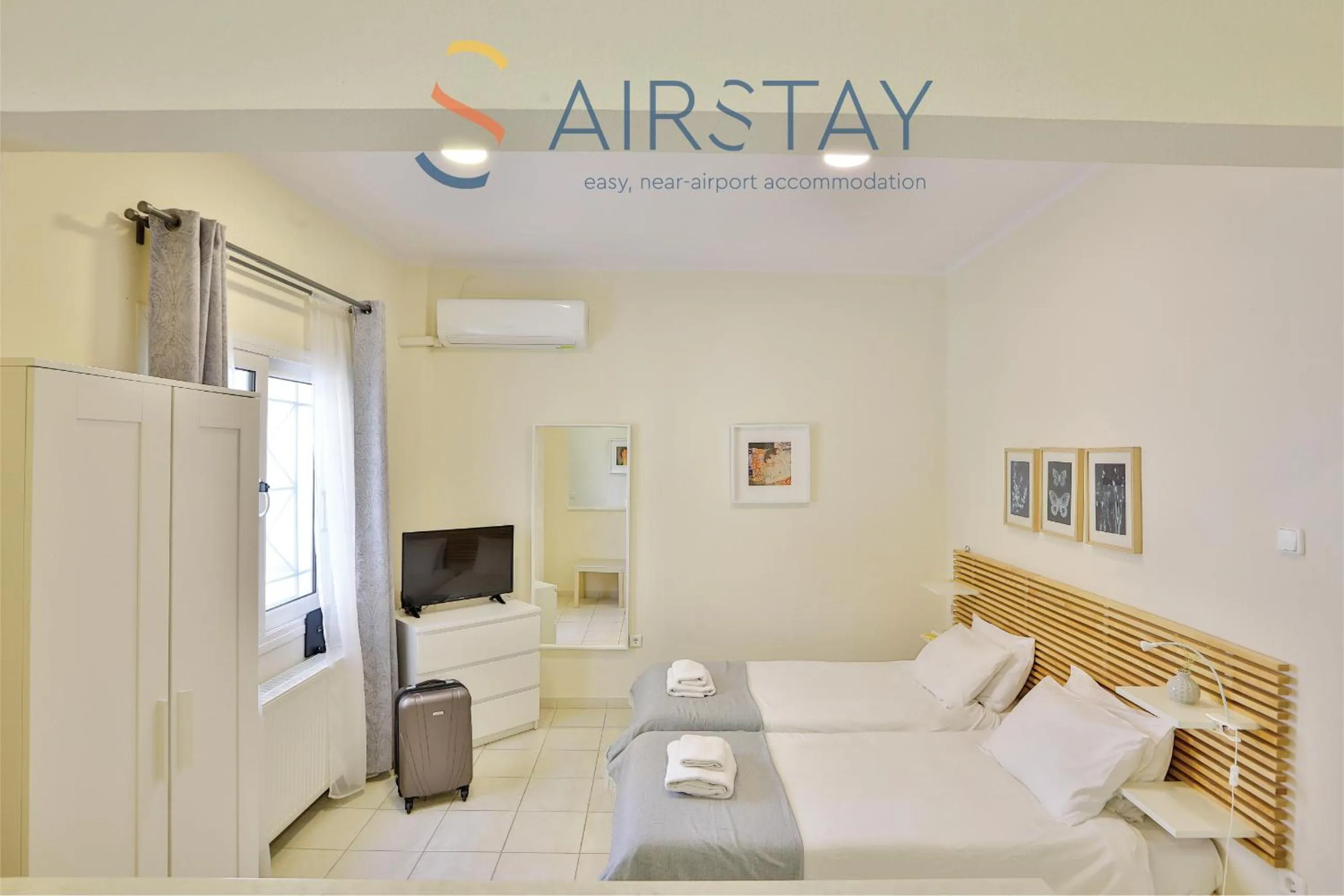 Bed in Nautilus Apartments Airport by Airstay