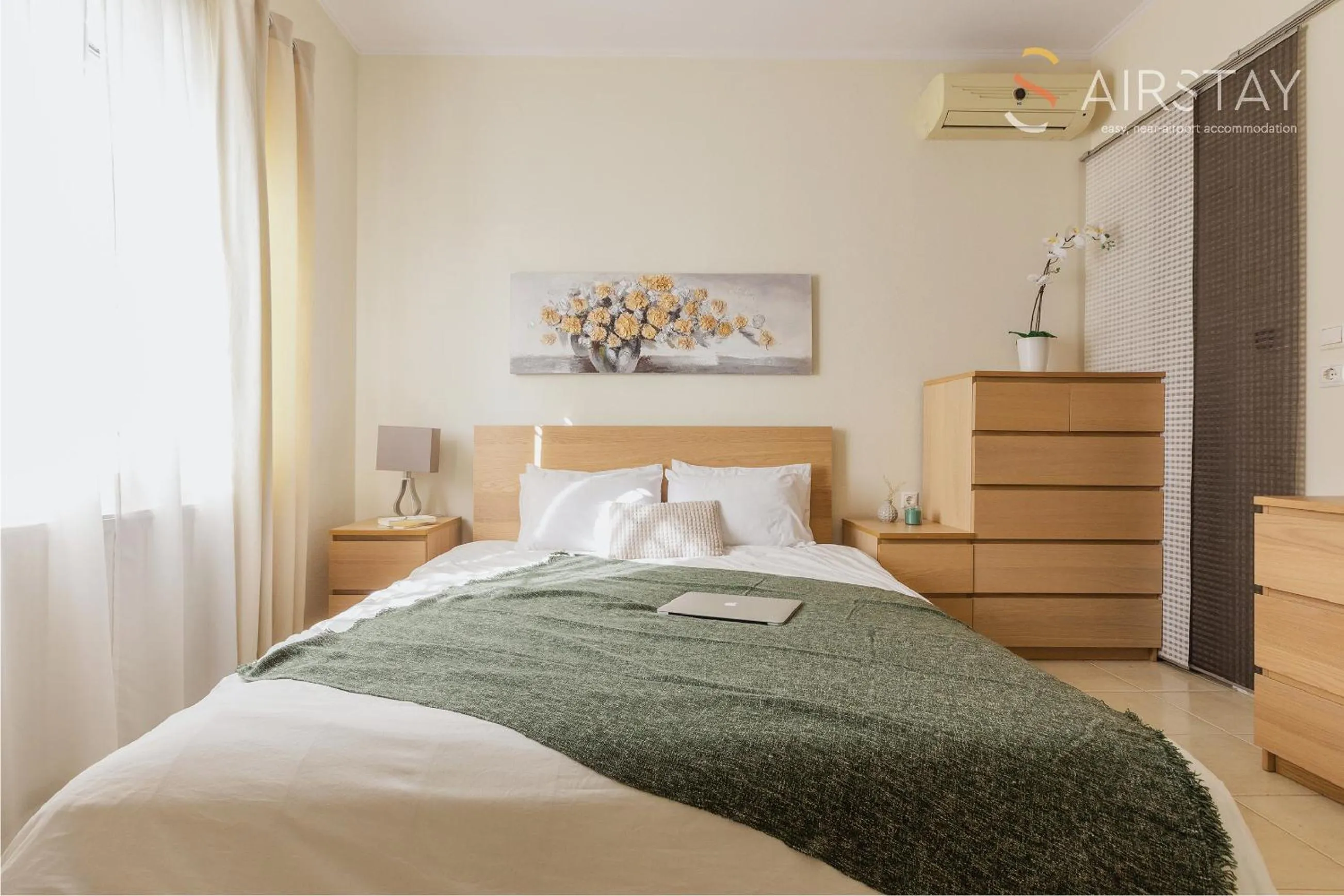 Bed in Nautilus Apartments Airport by Airstay