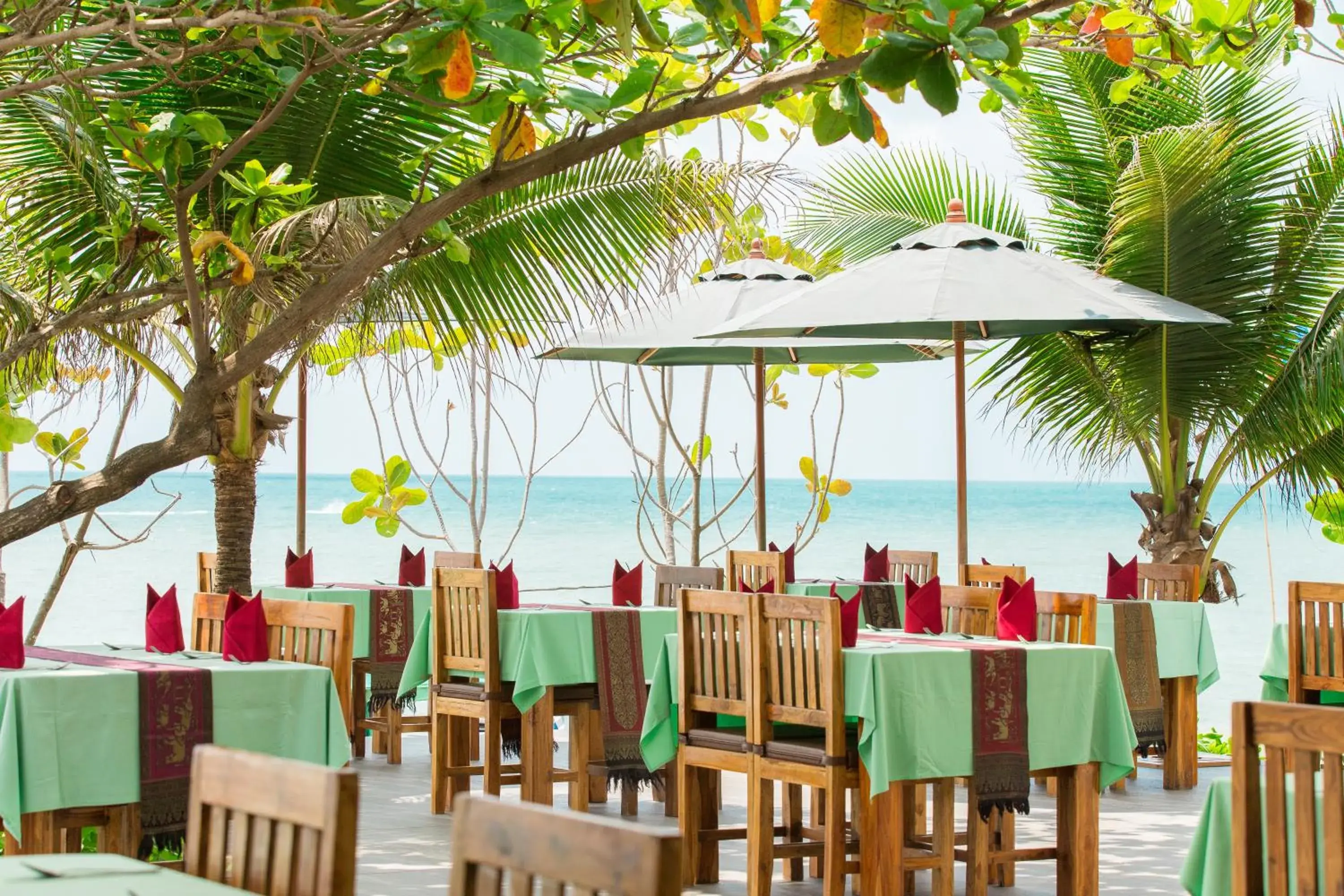 Restaurant/places to eat in Lamai Coconut Beach Resort Restaurant/places to eat in Lamai Coconut Beach Resort