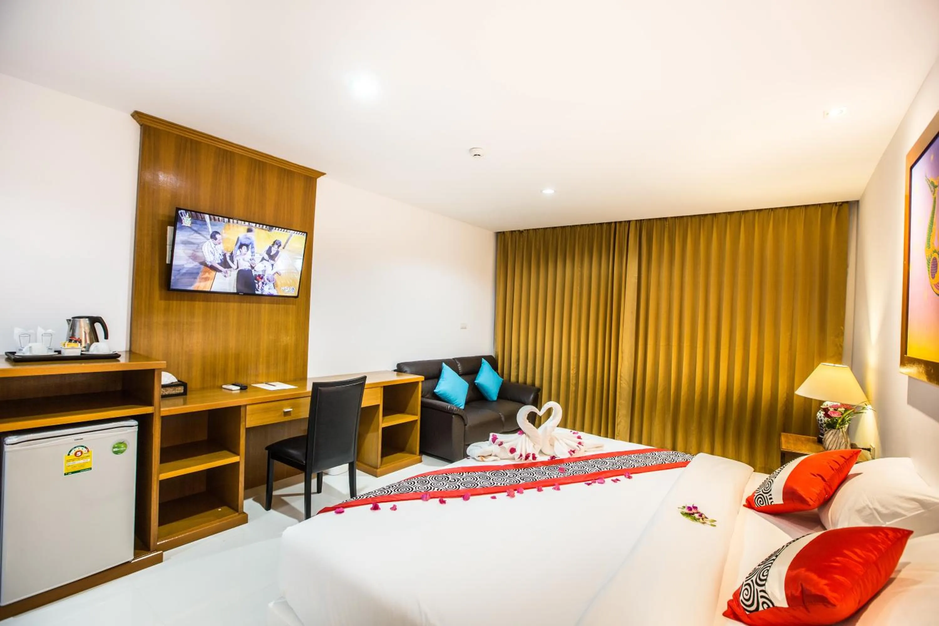 Bedroom, Bed in Lamai Coconut Beach Resort