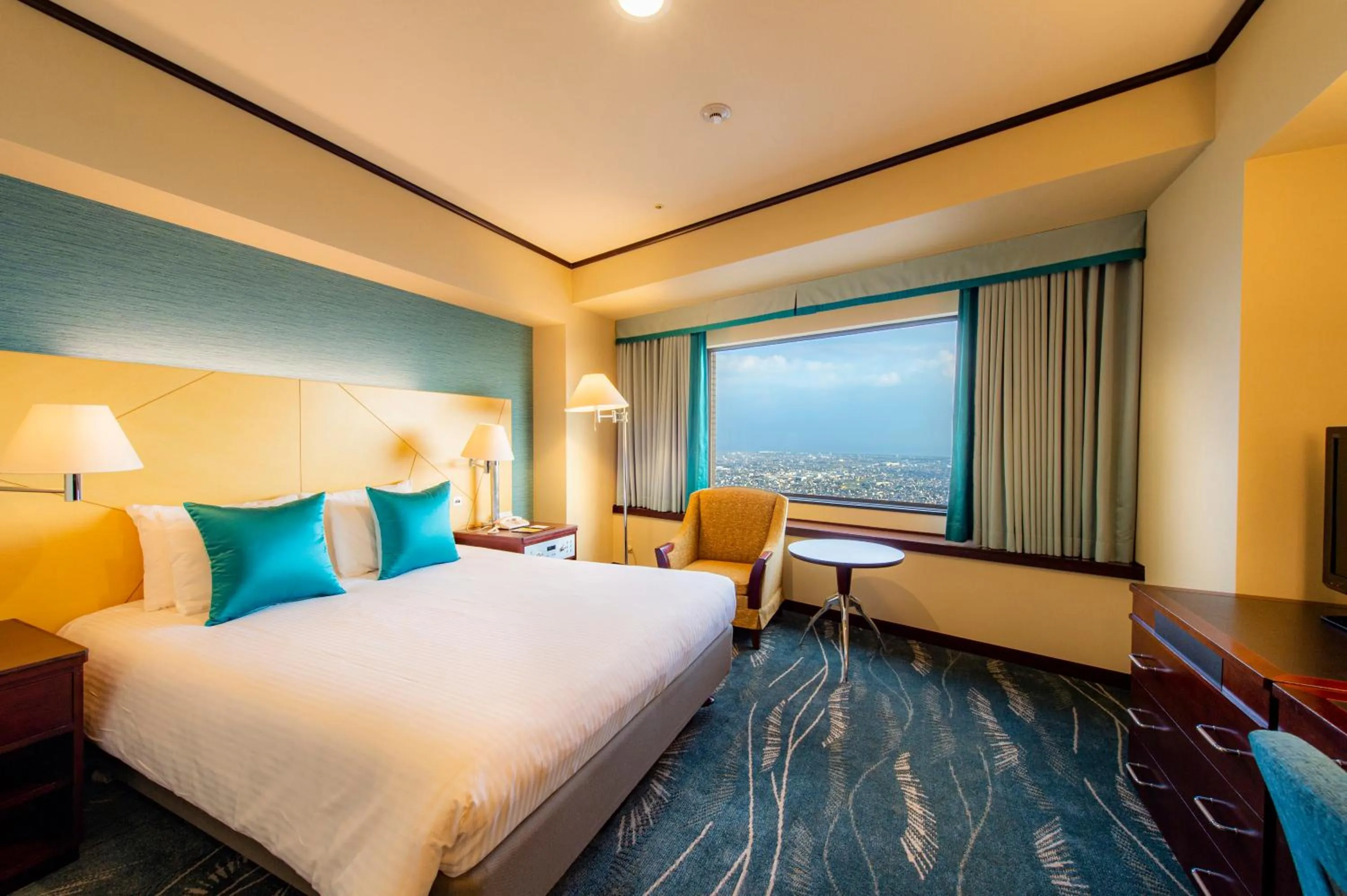 Photo of the whole room, Bed in Okura Act City Hotel Hamamatsu