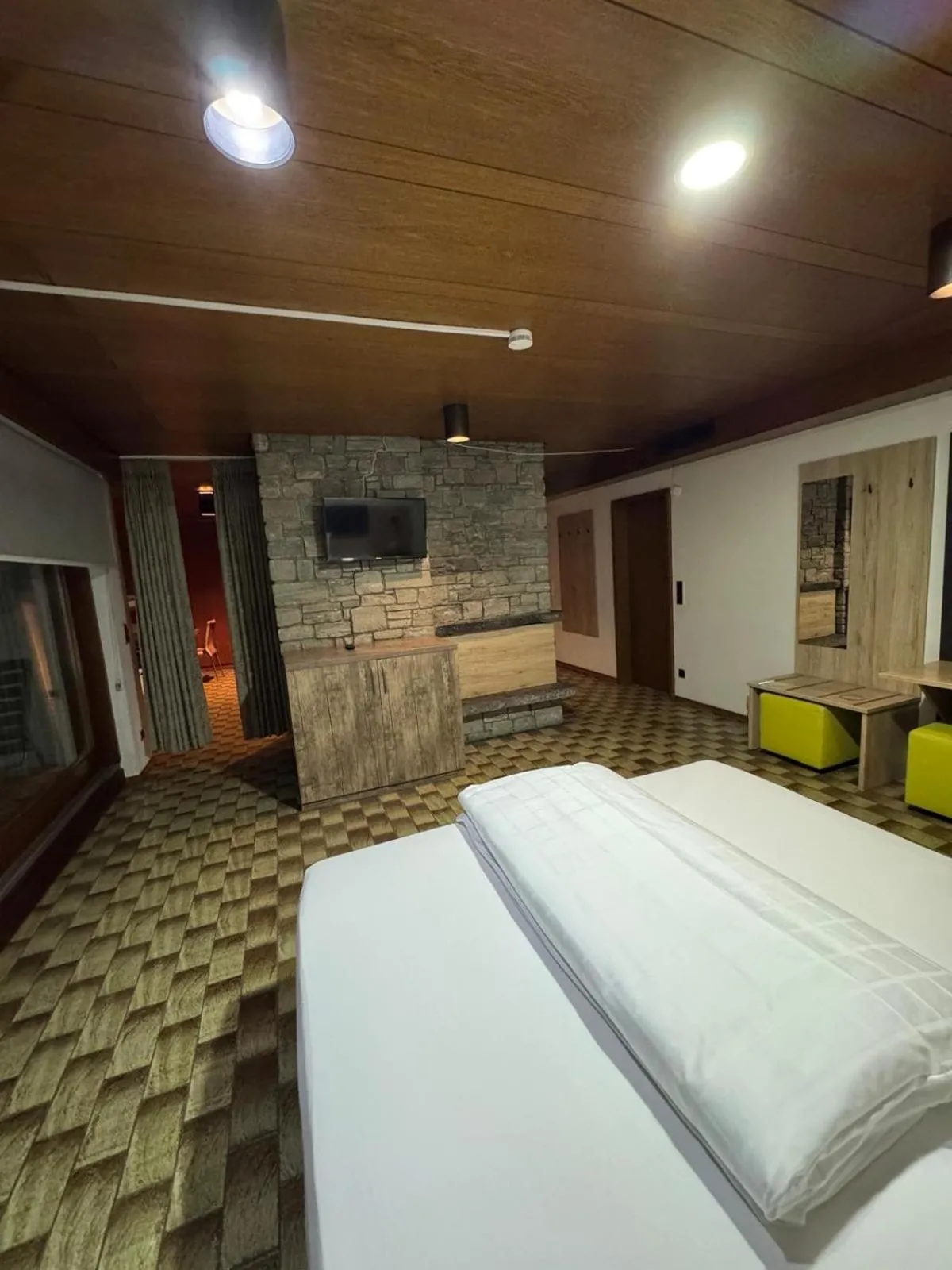 Bed in EC Hotel Elchingen