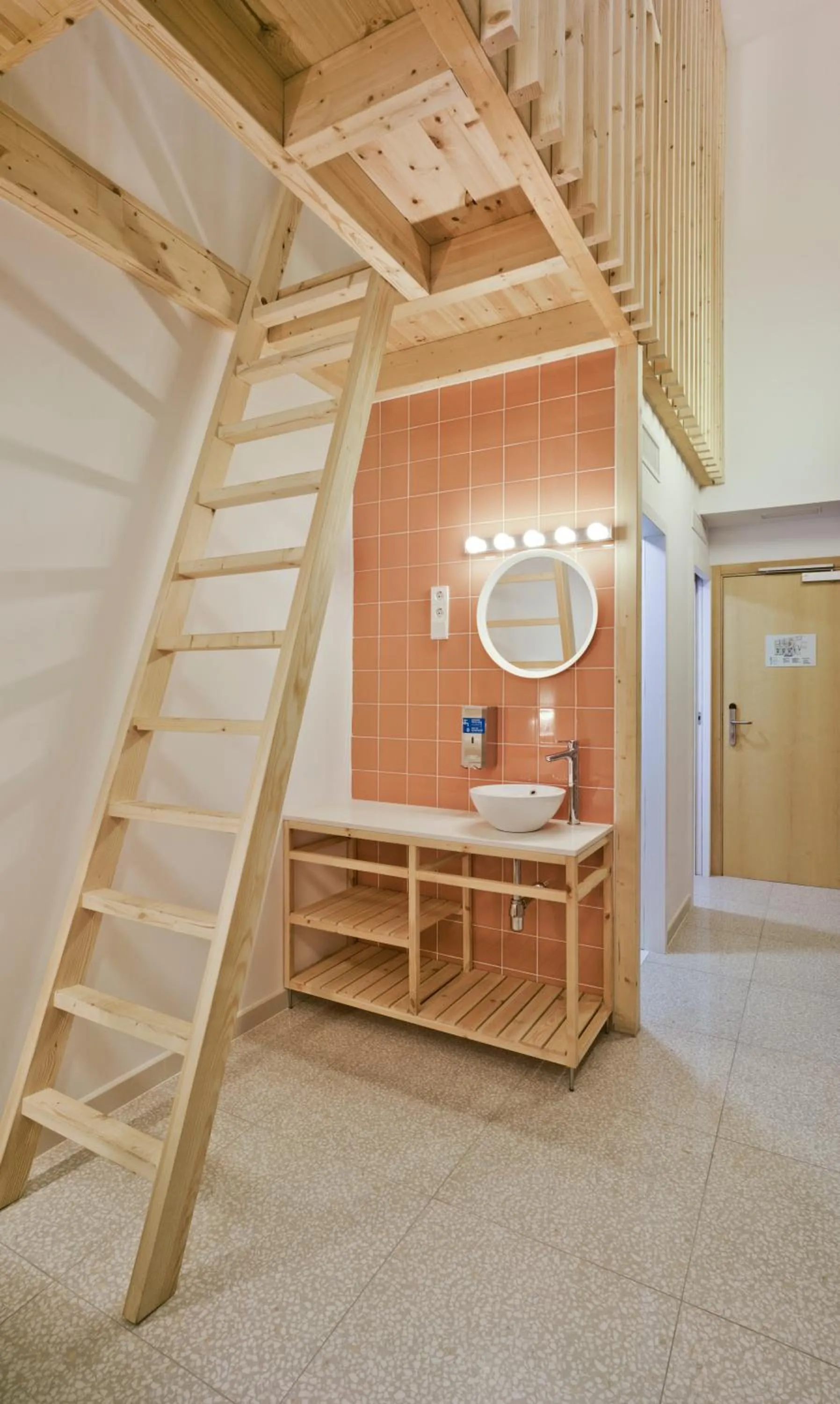 Toilet in Loop INN Hostel Cartagena