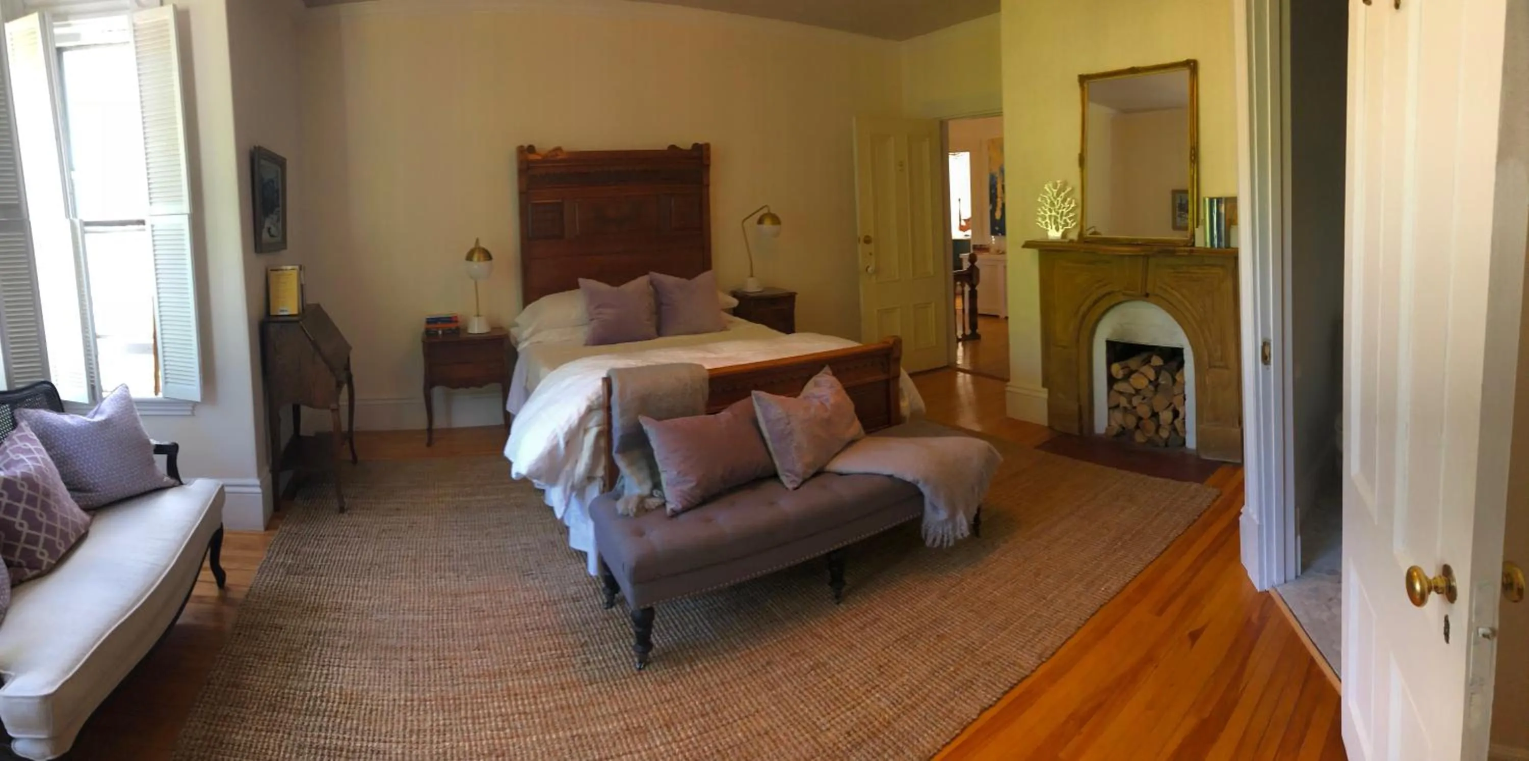 Bed in The Library Inn
