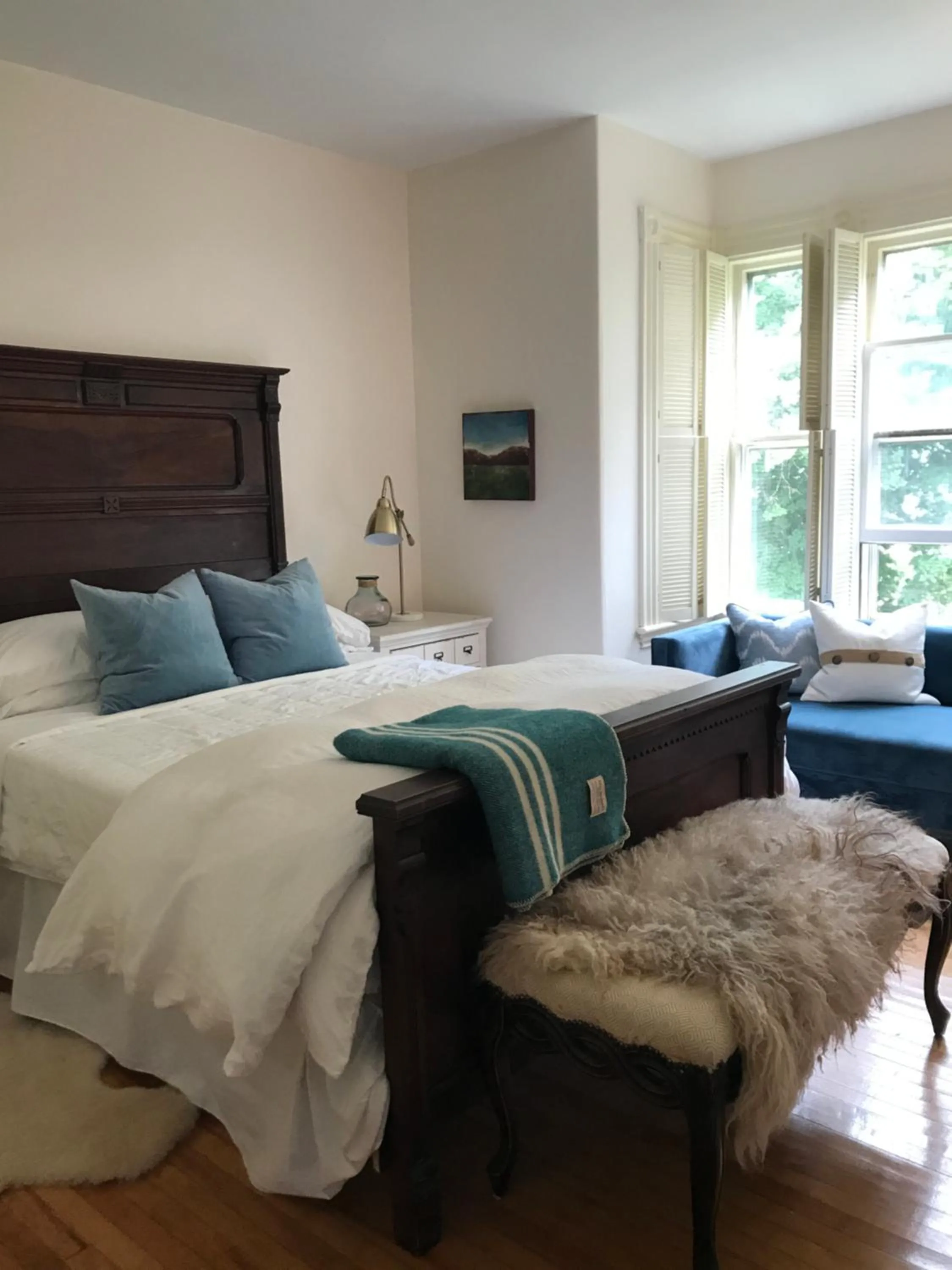 Bed in The Library Inn