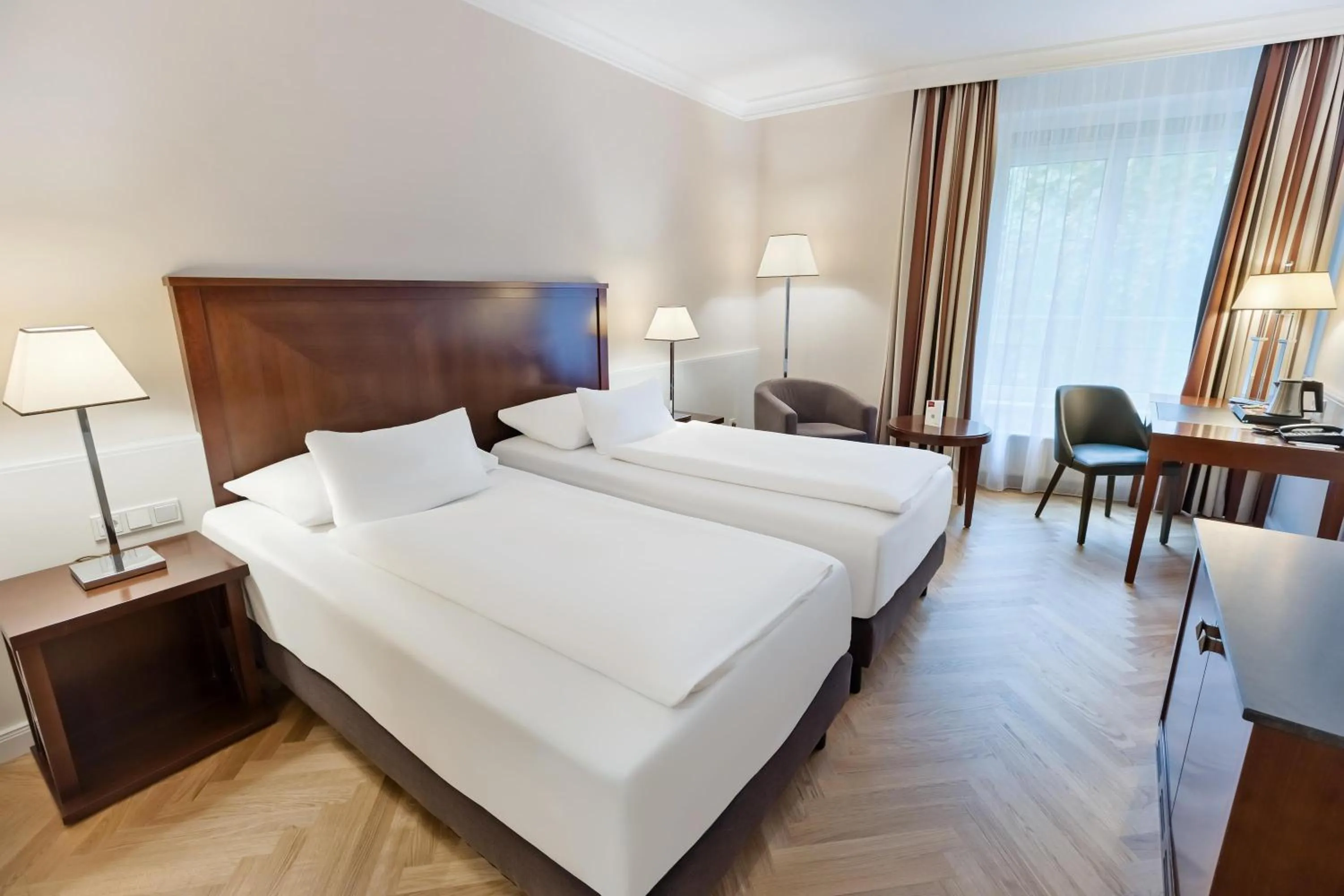 Bed in Austria Trend Parkhotel Schönbrunn Wien