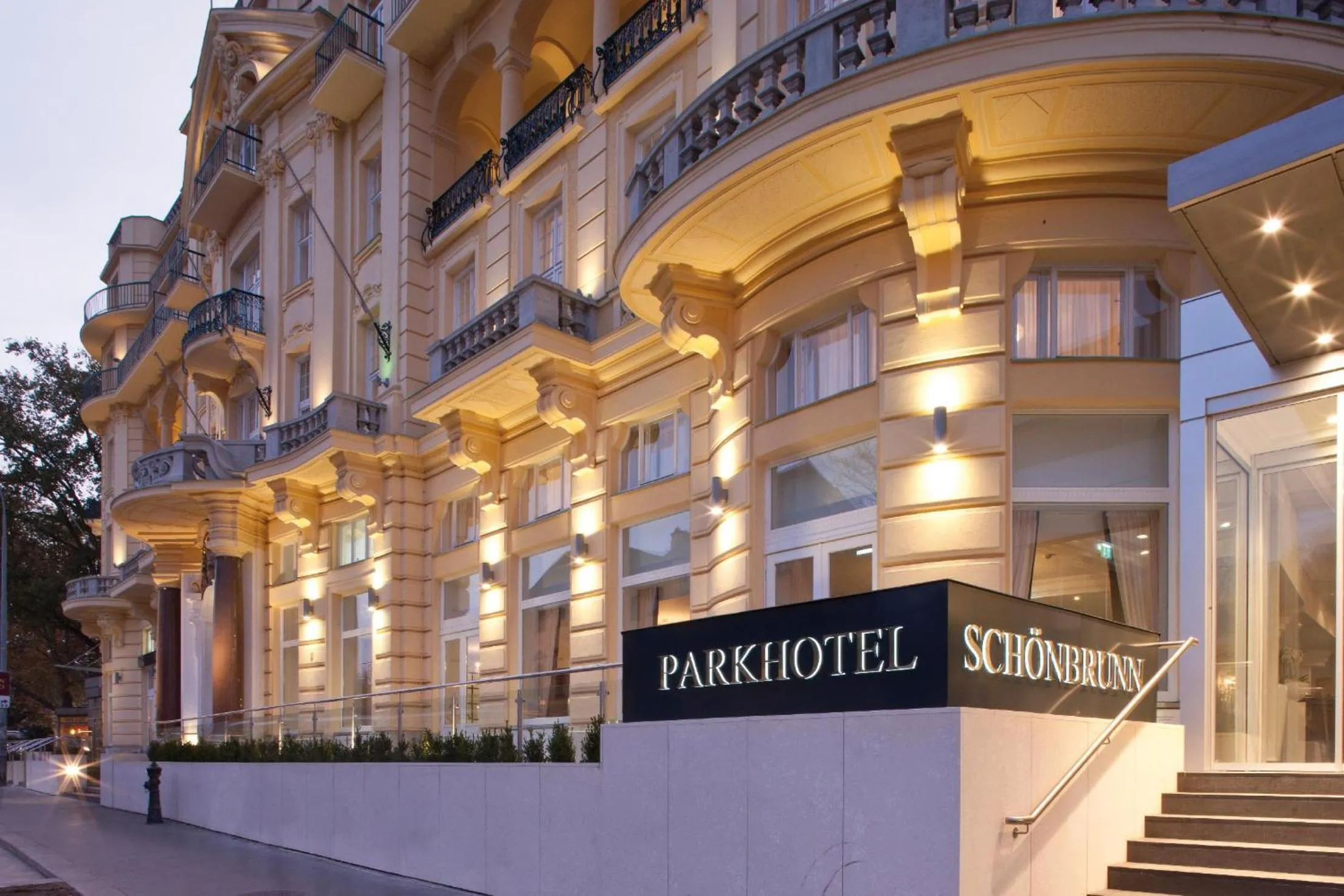Property building in Austria Trend Parkhotel Schönbrunn Wien