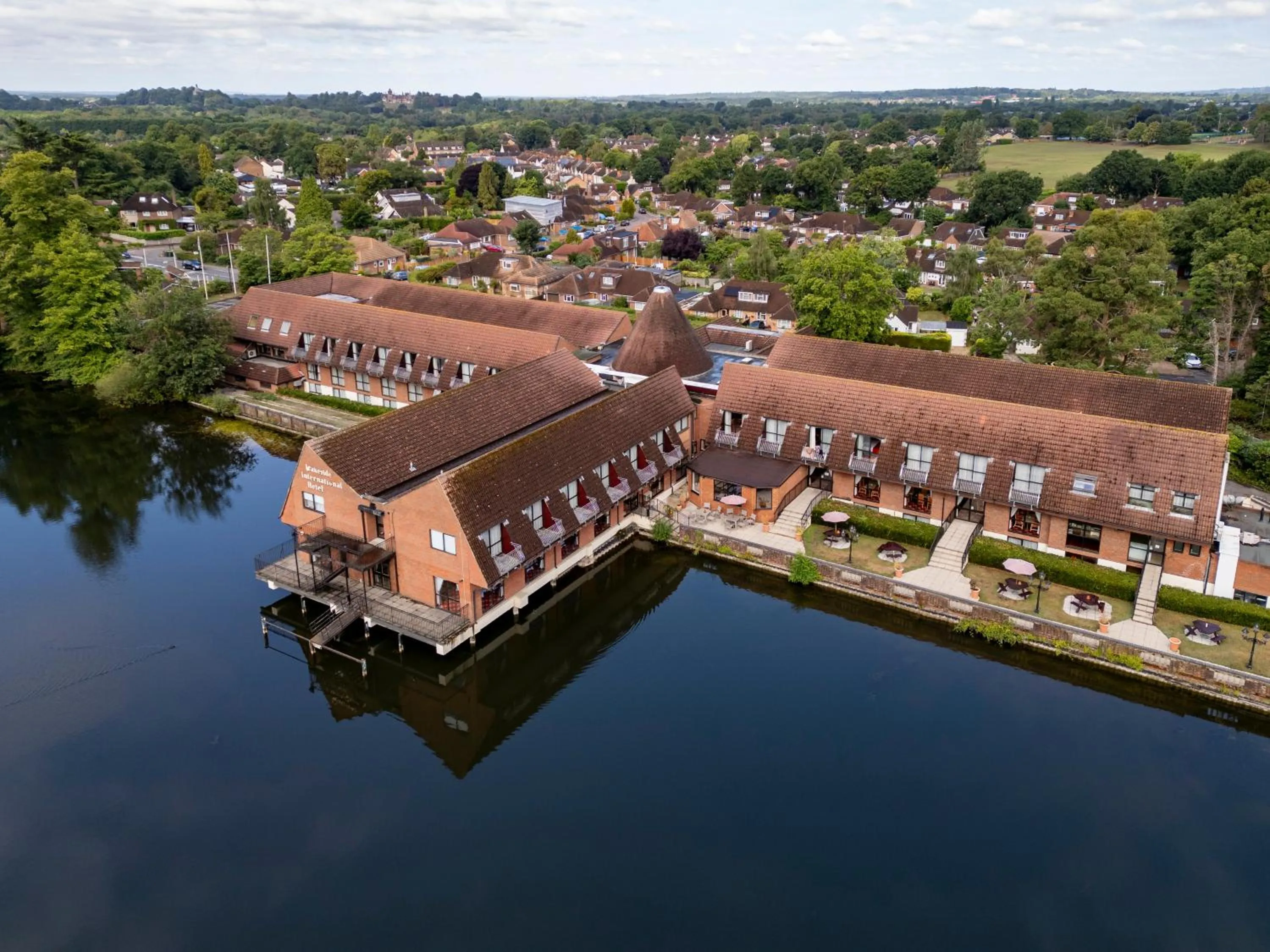 Lakeside International Hotel