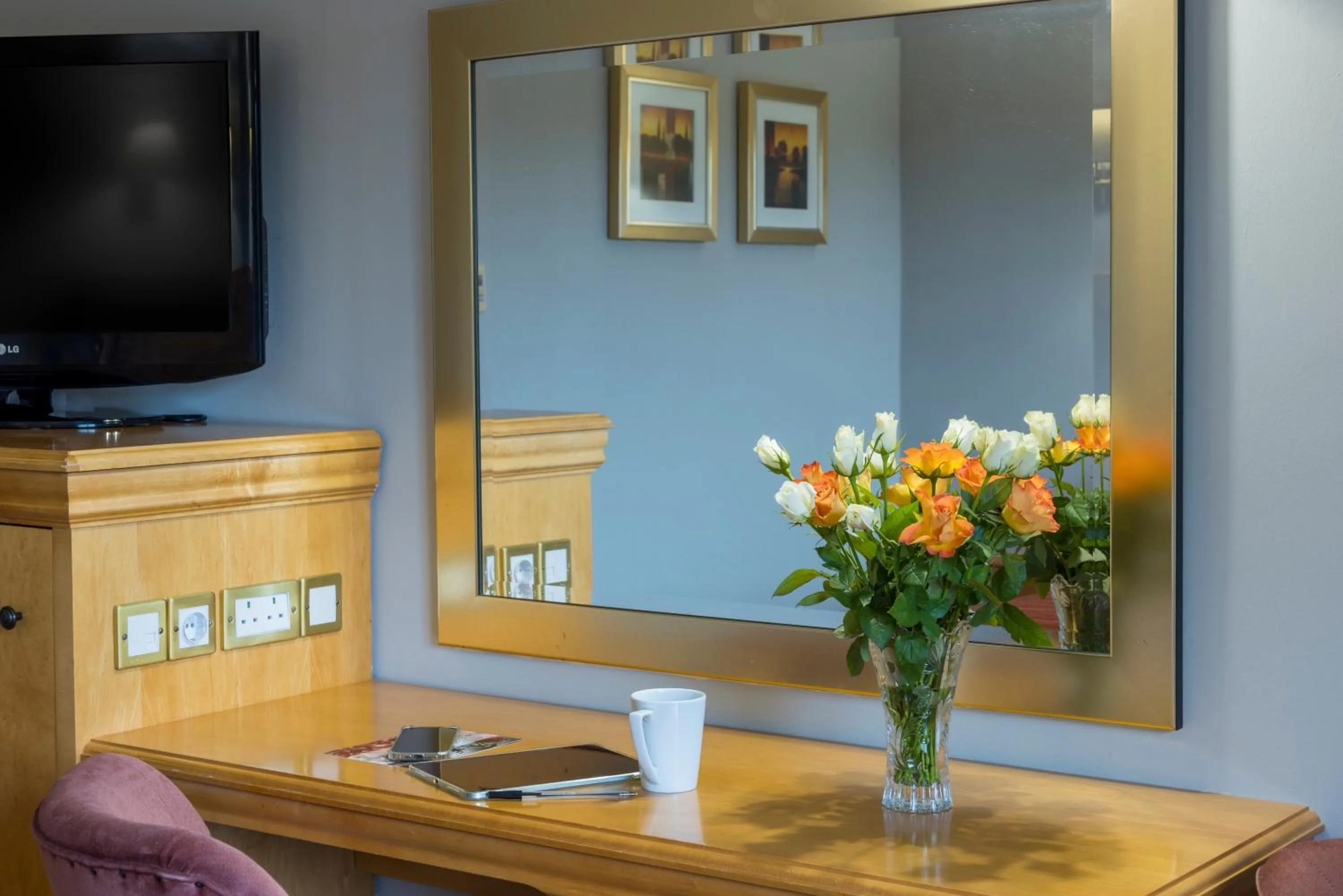 Lakeside International Hotel