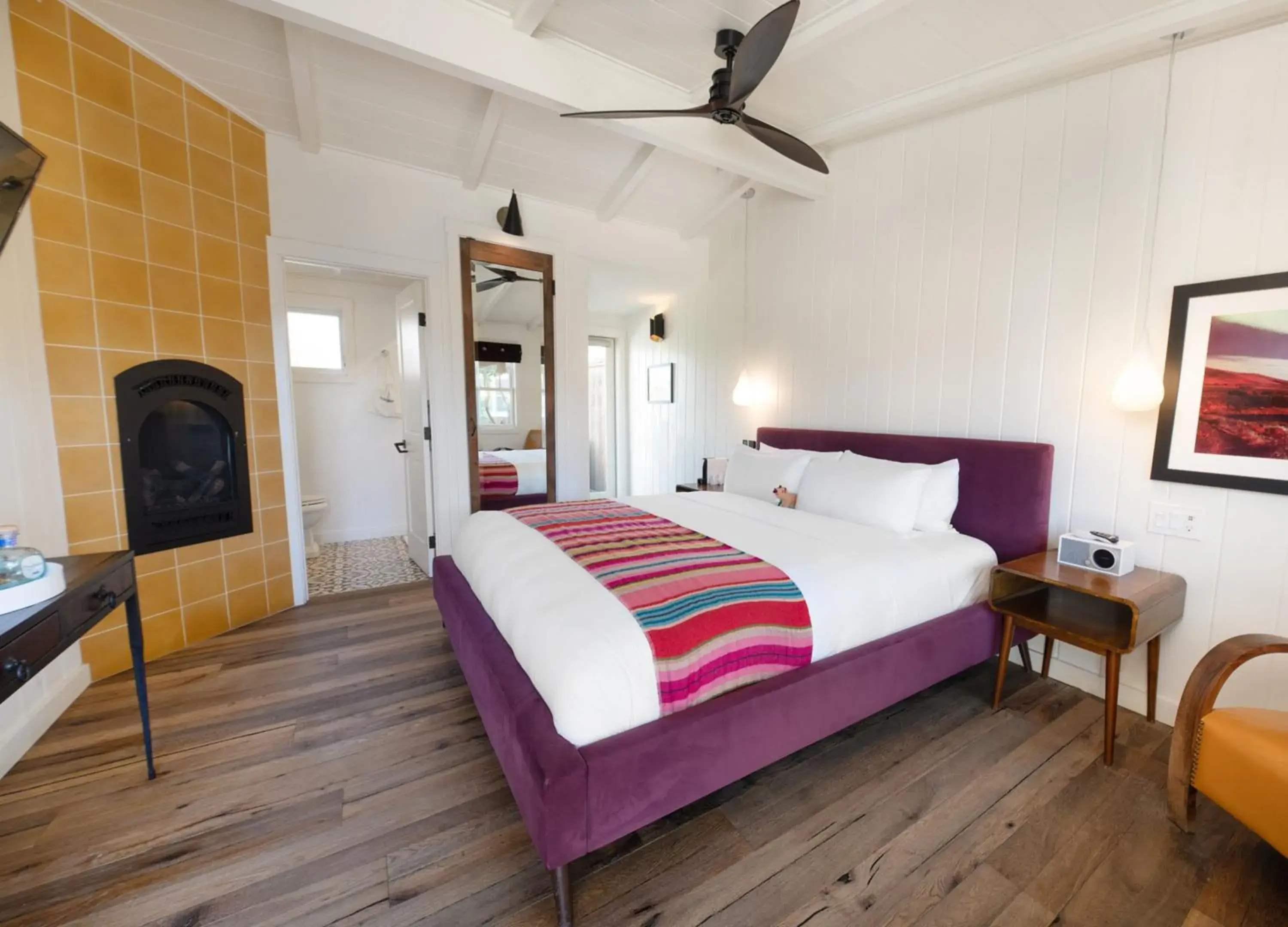 Deluxe King Room in Skyview Los Alamos - 21 & Over Pool Deluxe King Room in Skyview Los Alamos - 21 & Over Pool