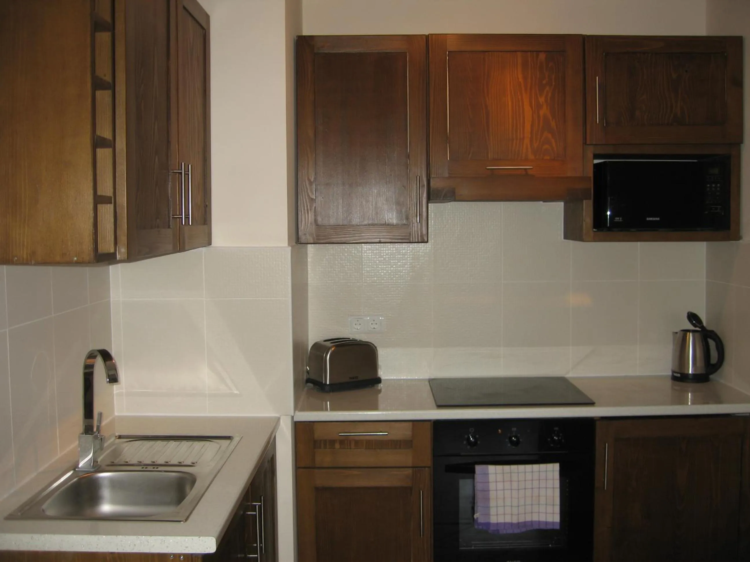 Kitchen or kitchenette in Chamkoria Chalets