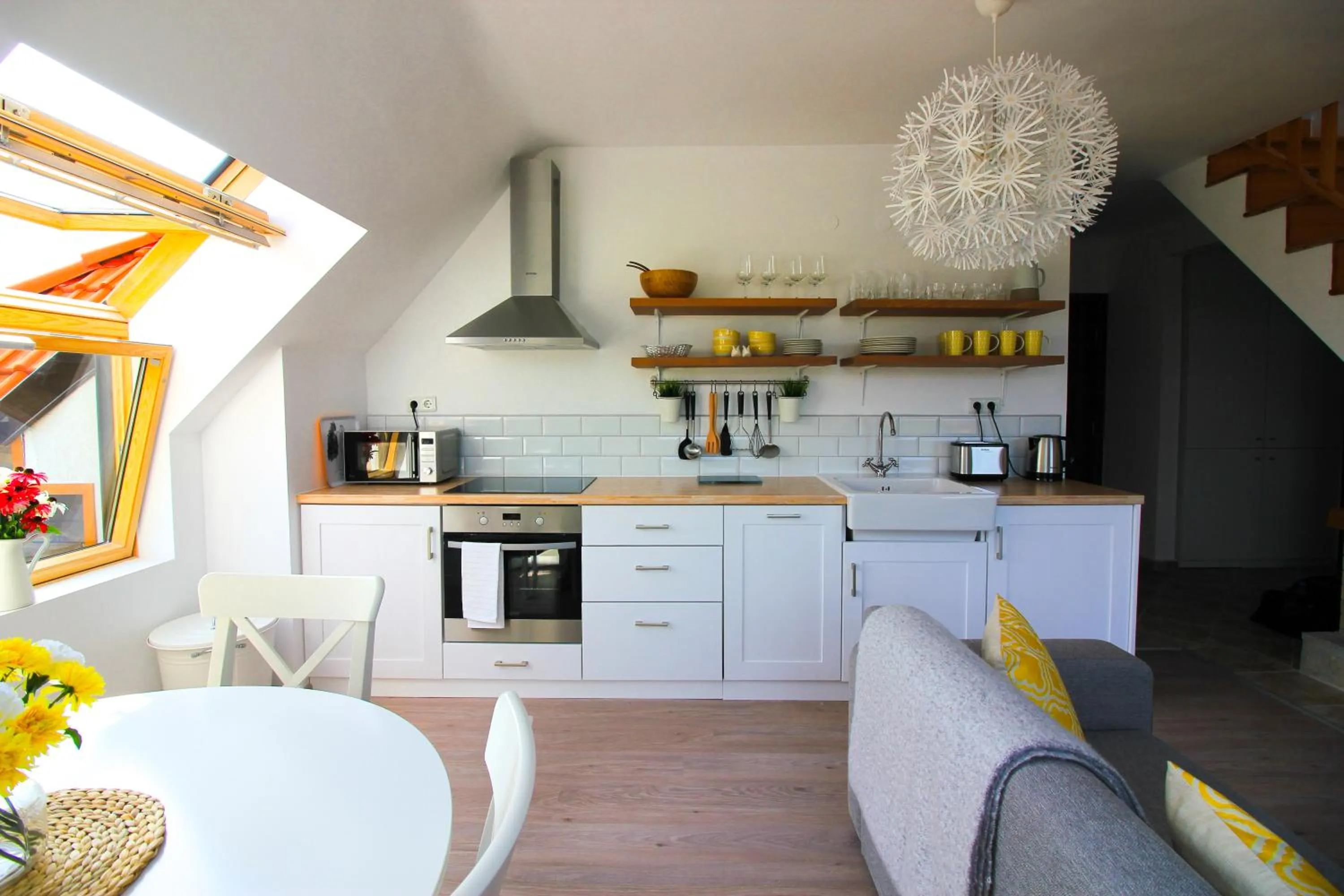 Kitchen or kitchenette in Chamkoria Chalets