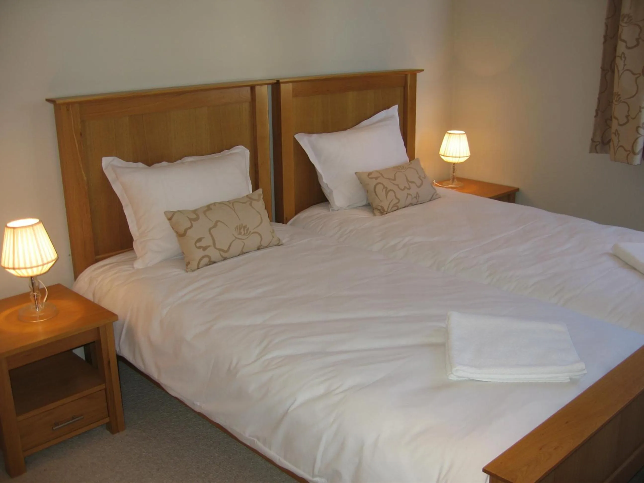 Bed in Chamkoria Chalets