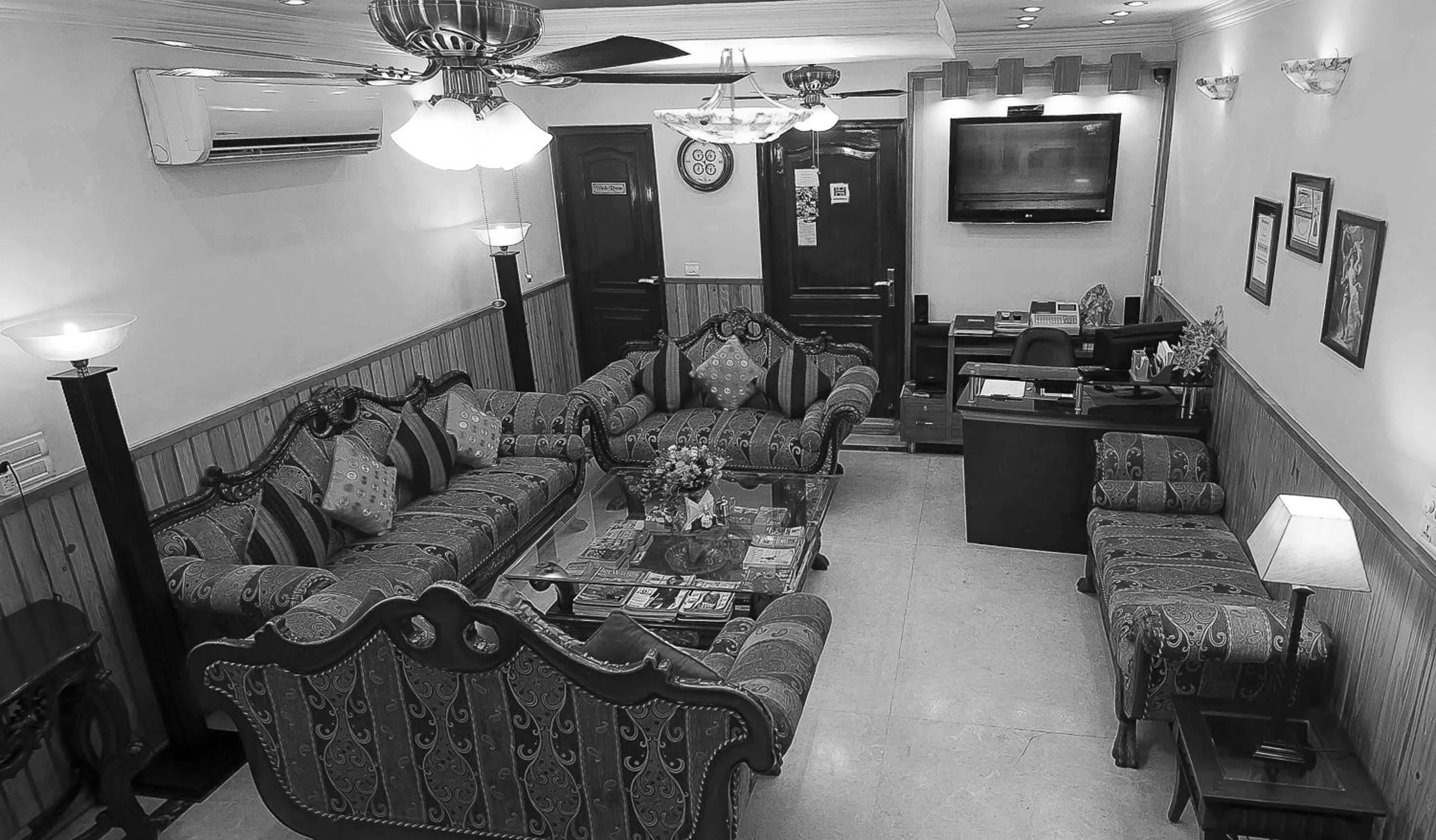 Lobby or reception in Wood Castle