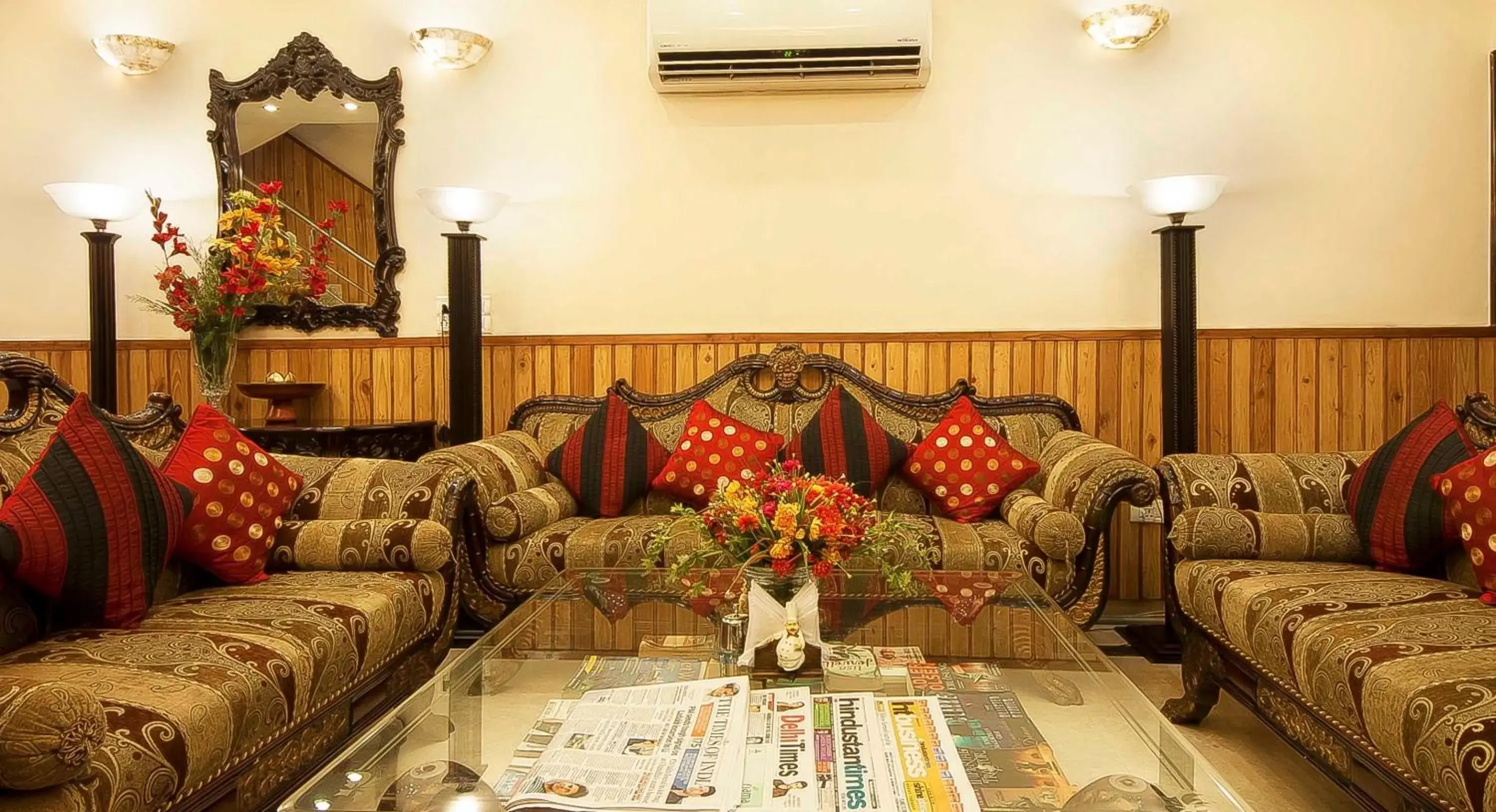 Lobby or reception in Wood Castle Lobby or reception in Wood Castle