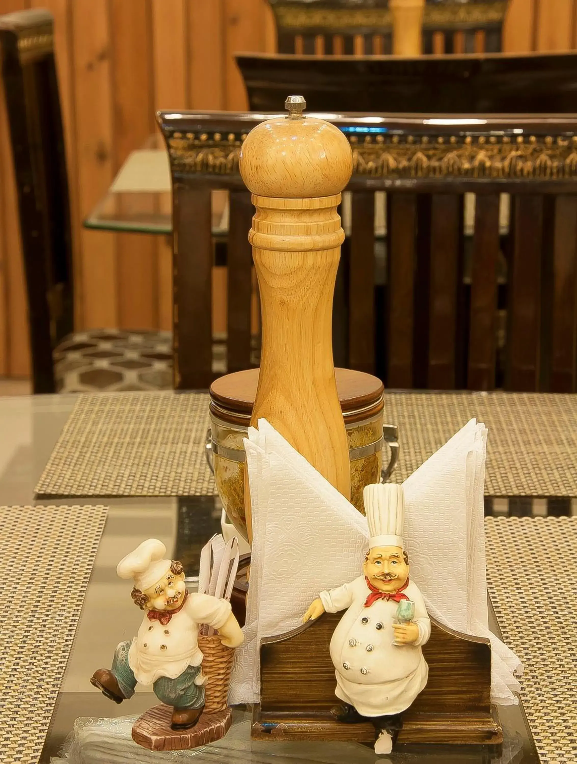 Restaurant/places to eat in Wood Castle Restaurant/places to eat in Wood Castle