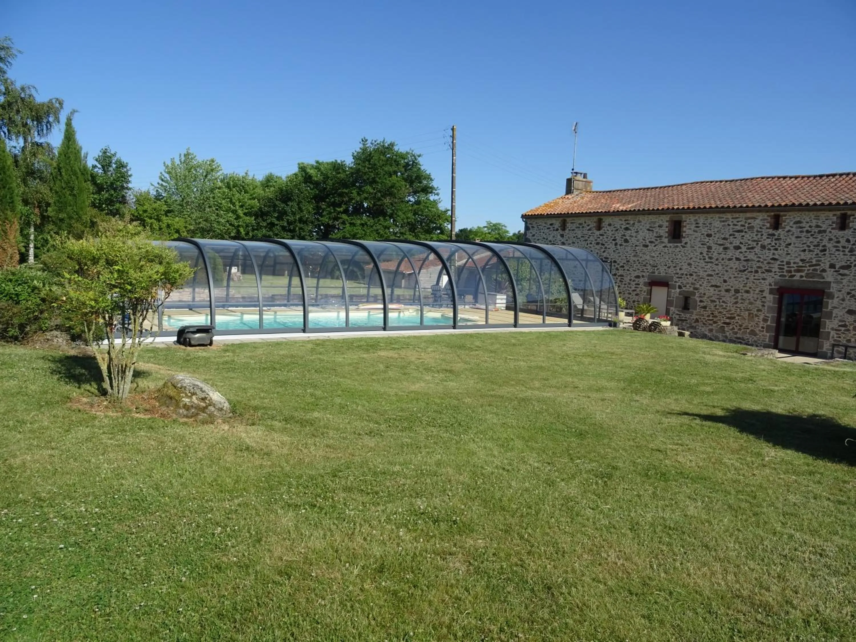 Swimming pool in La Lauriére