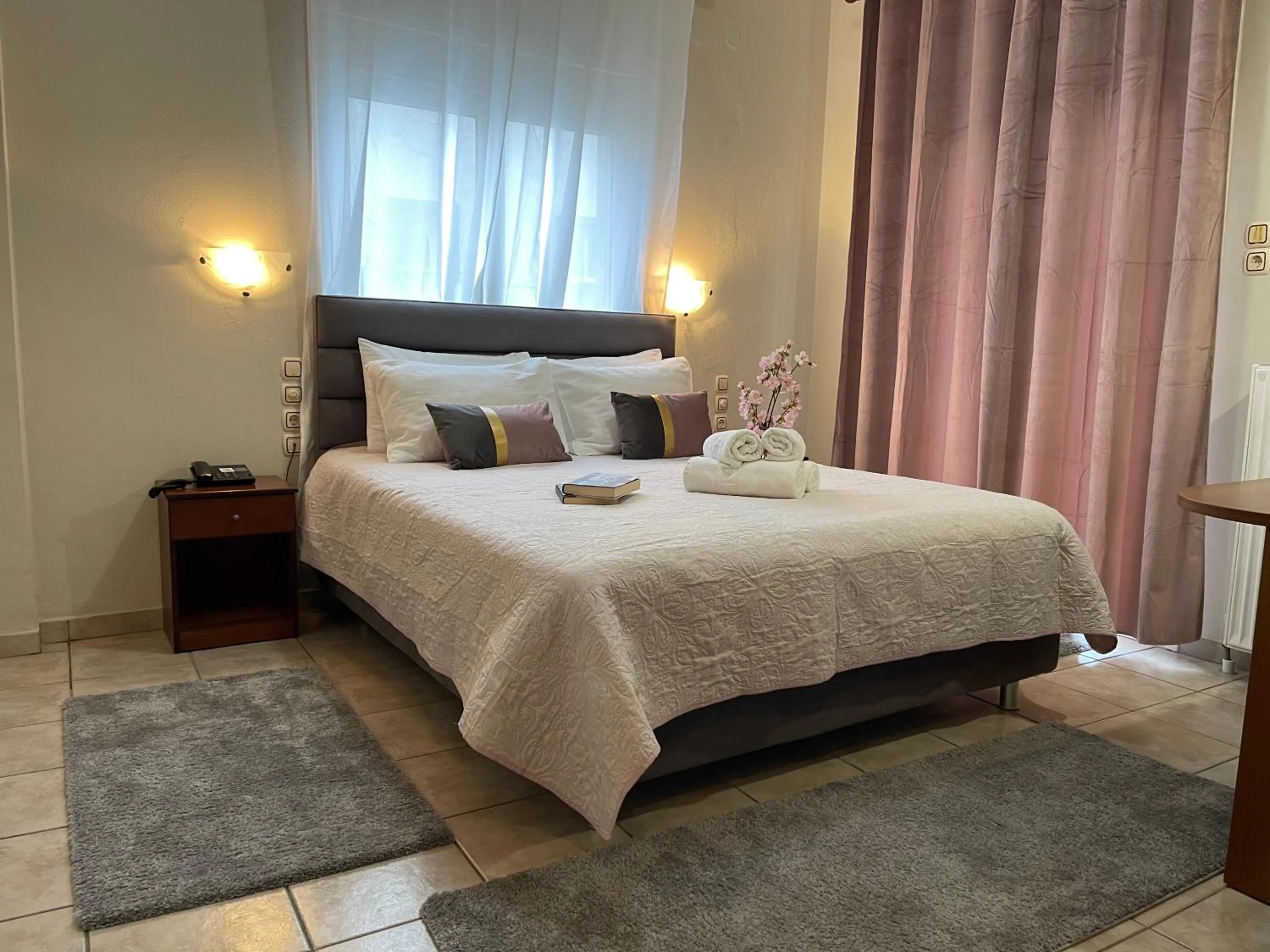 Photo of the whole room, Bed in Hotel Karagianni