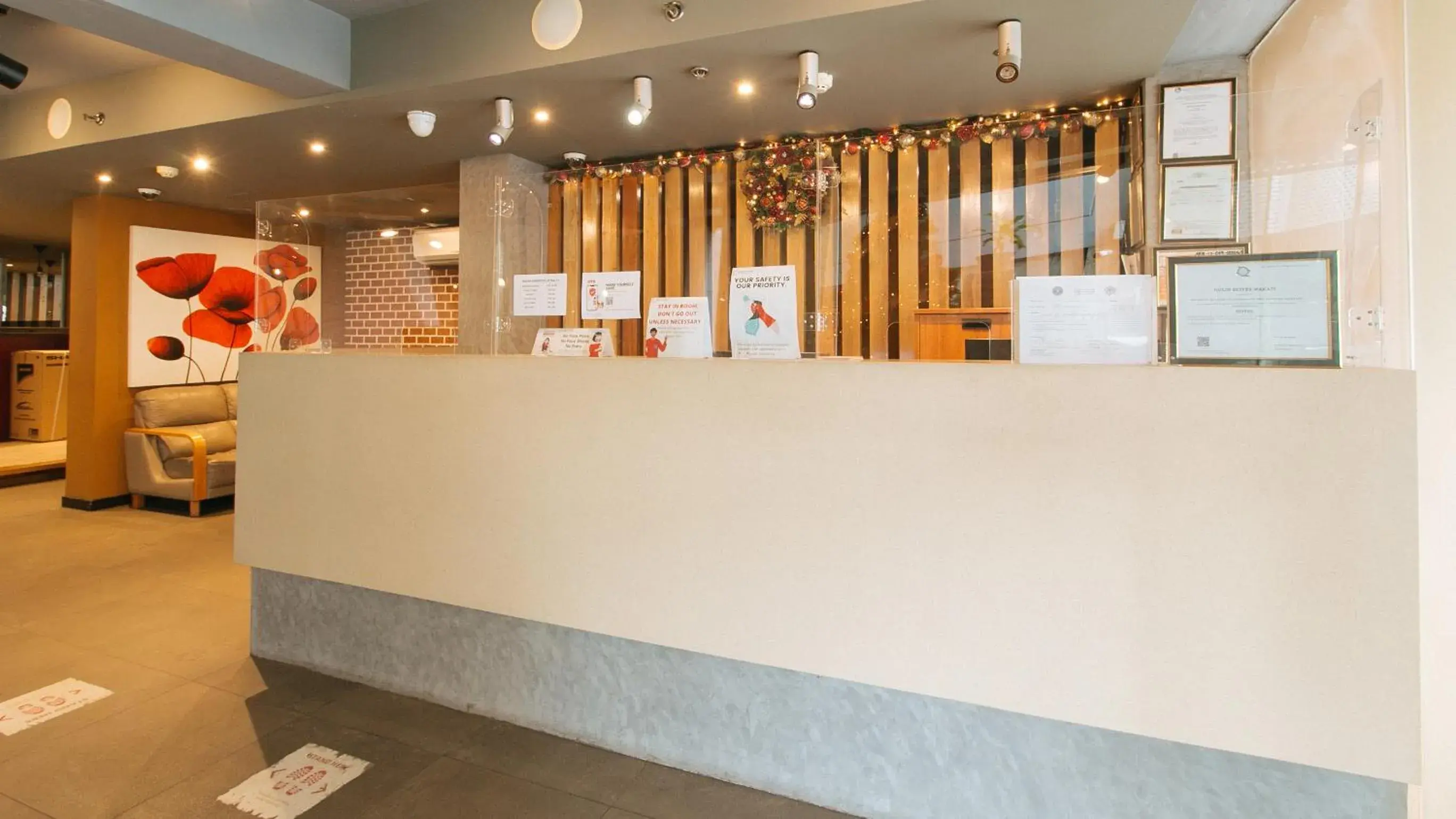 Lobby or reception in Guijo Suites Makati Lobby or reception in Guijo Suites Makati