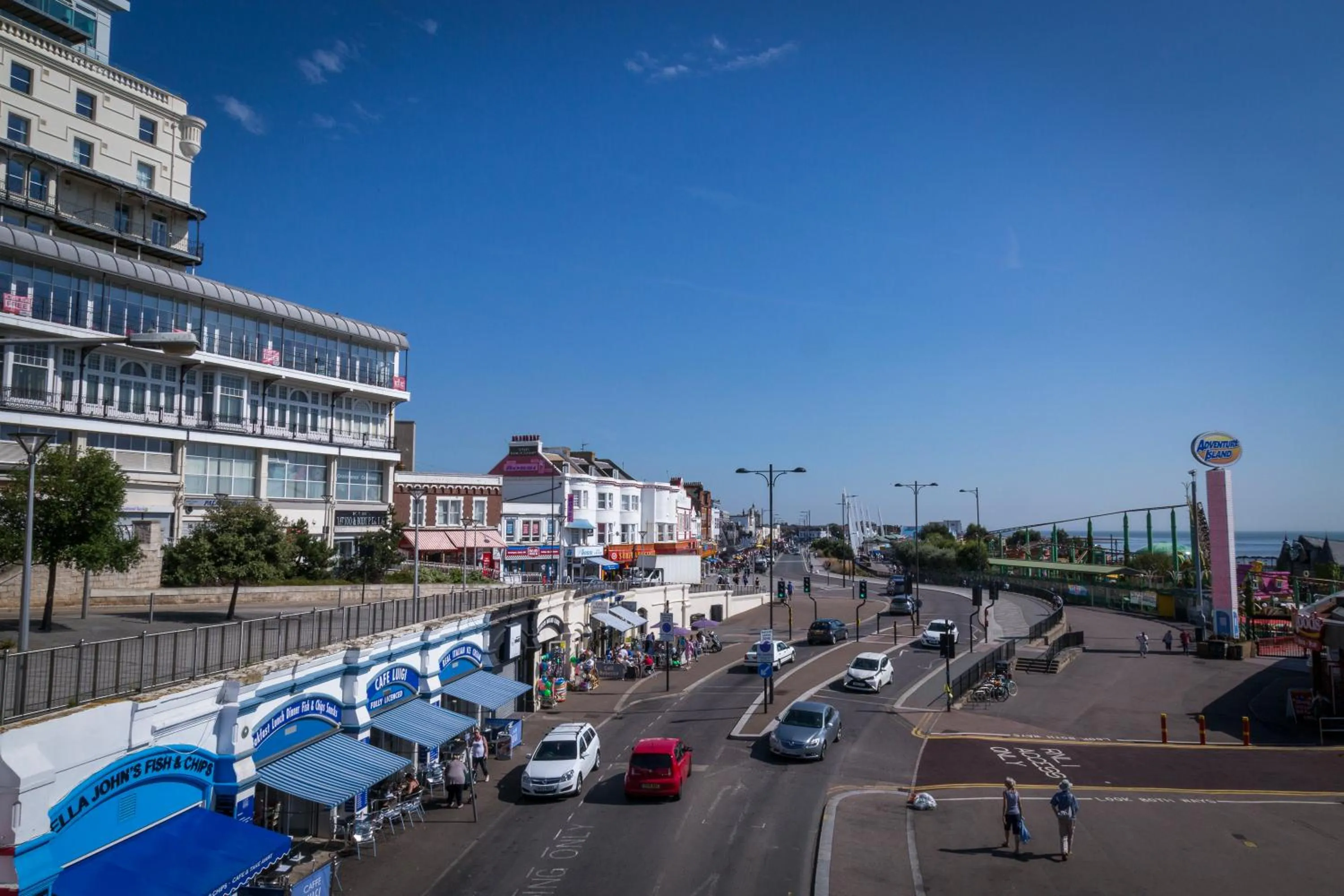 Southend Central Hotel - Close to Beach, City Centre, Train Station & Southend Airport