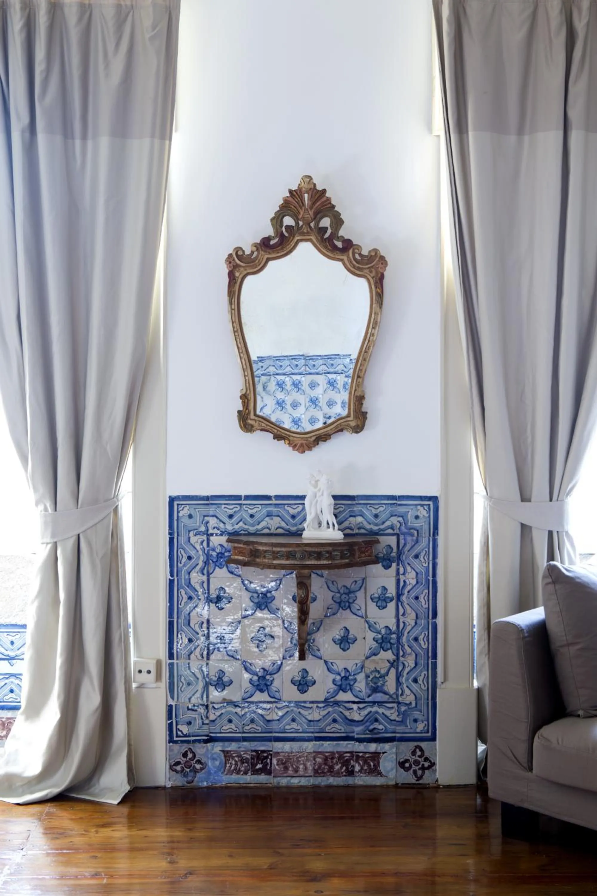 Decorative detail in Palacio Ramalhete