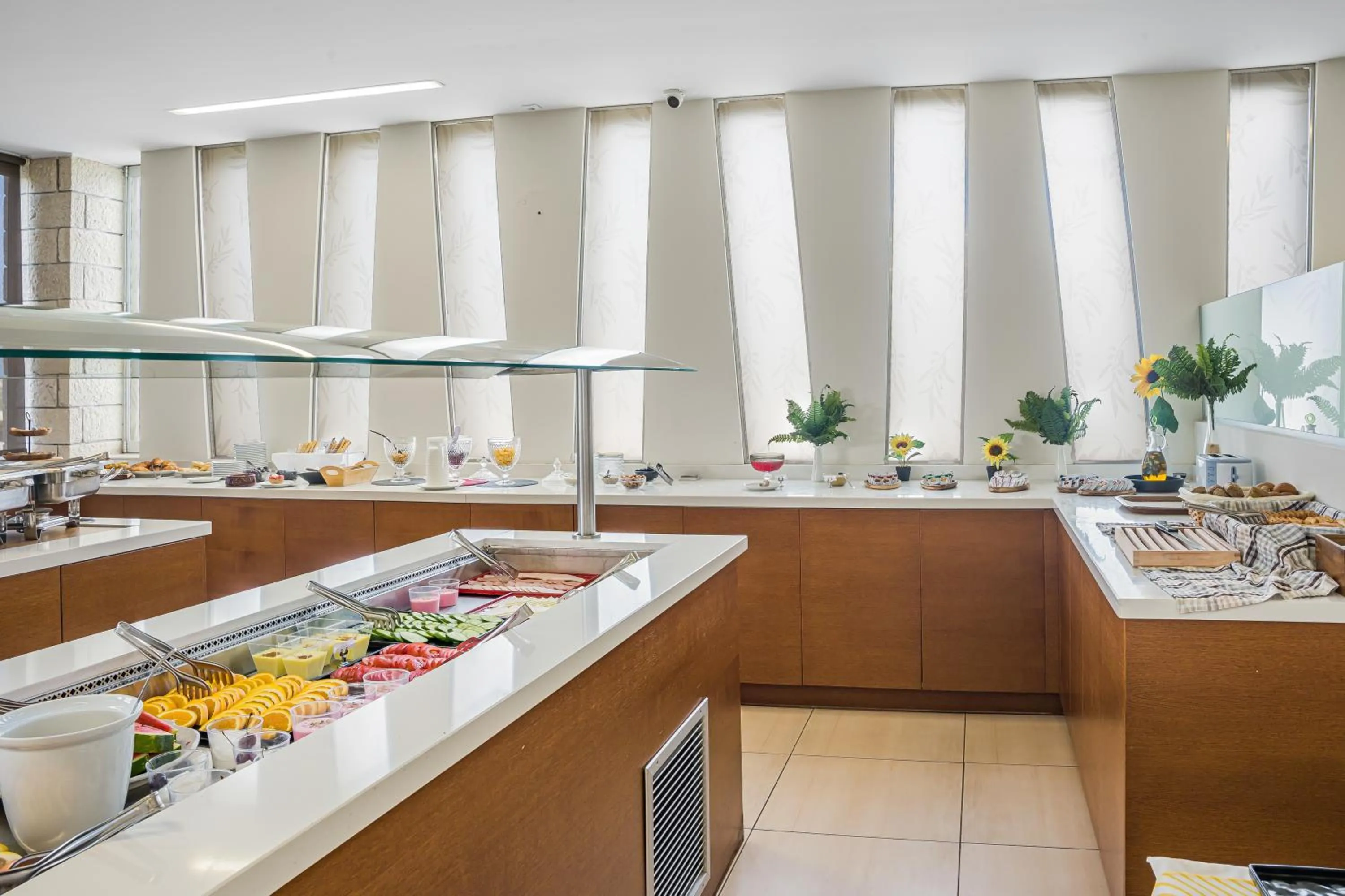 Buffet breakfast in Creta Verano Hotel