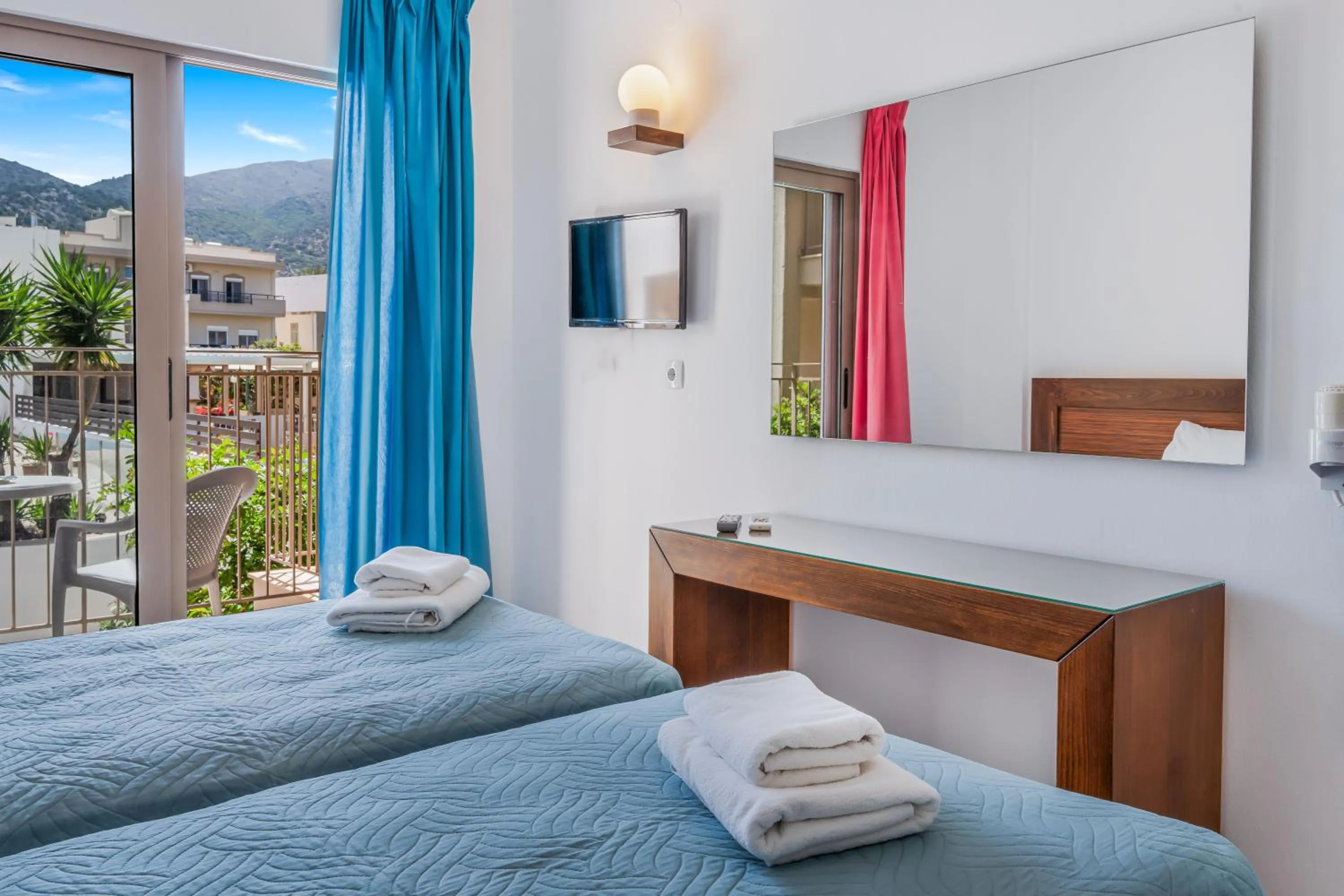 TV and multimedia, Bed in Creta Verano Hotel
