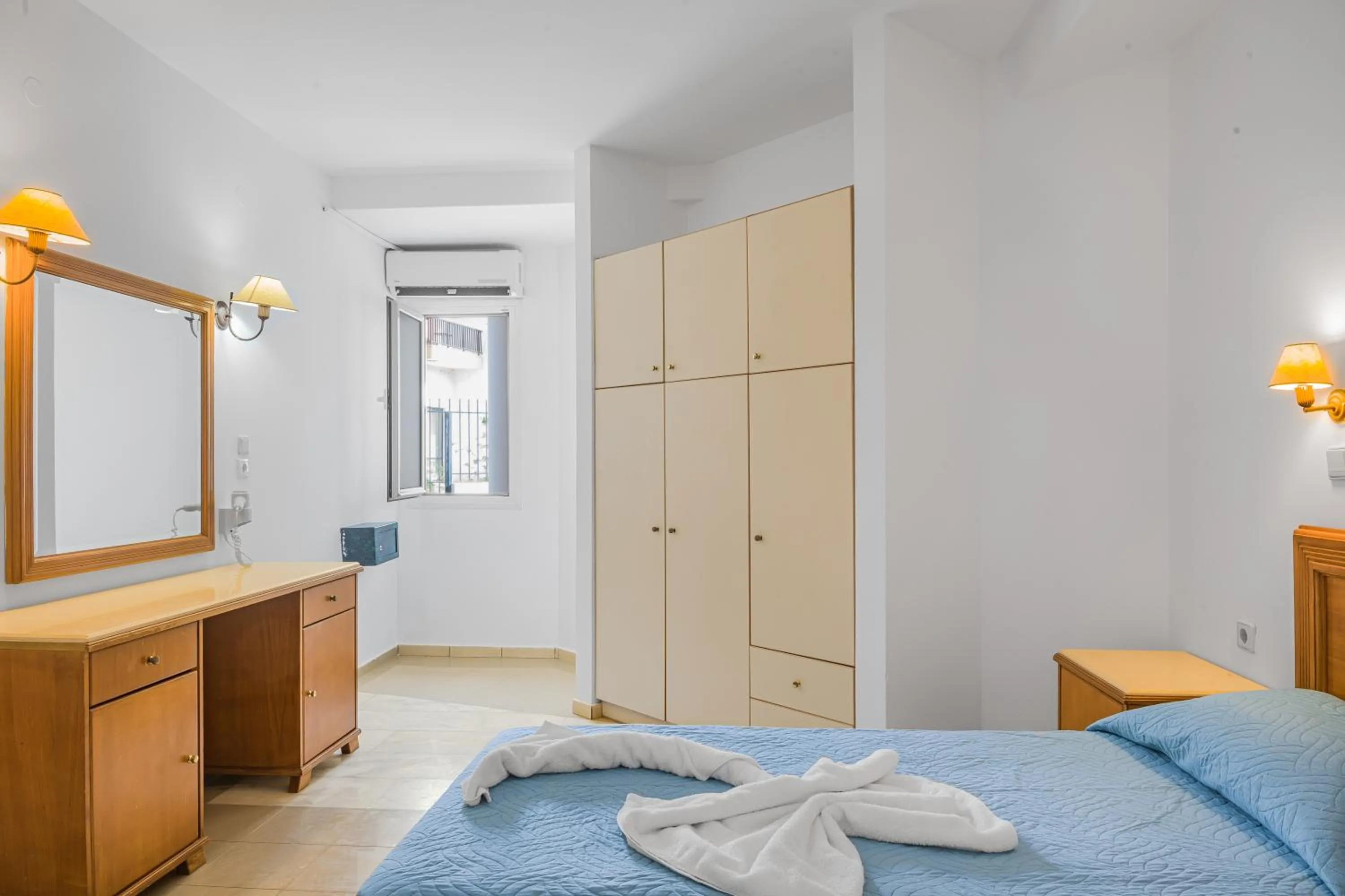 Bedroom, Bed in Creta Verano Hotel