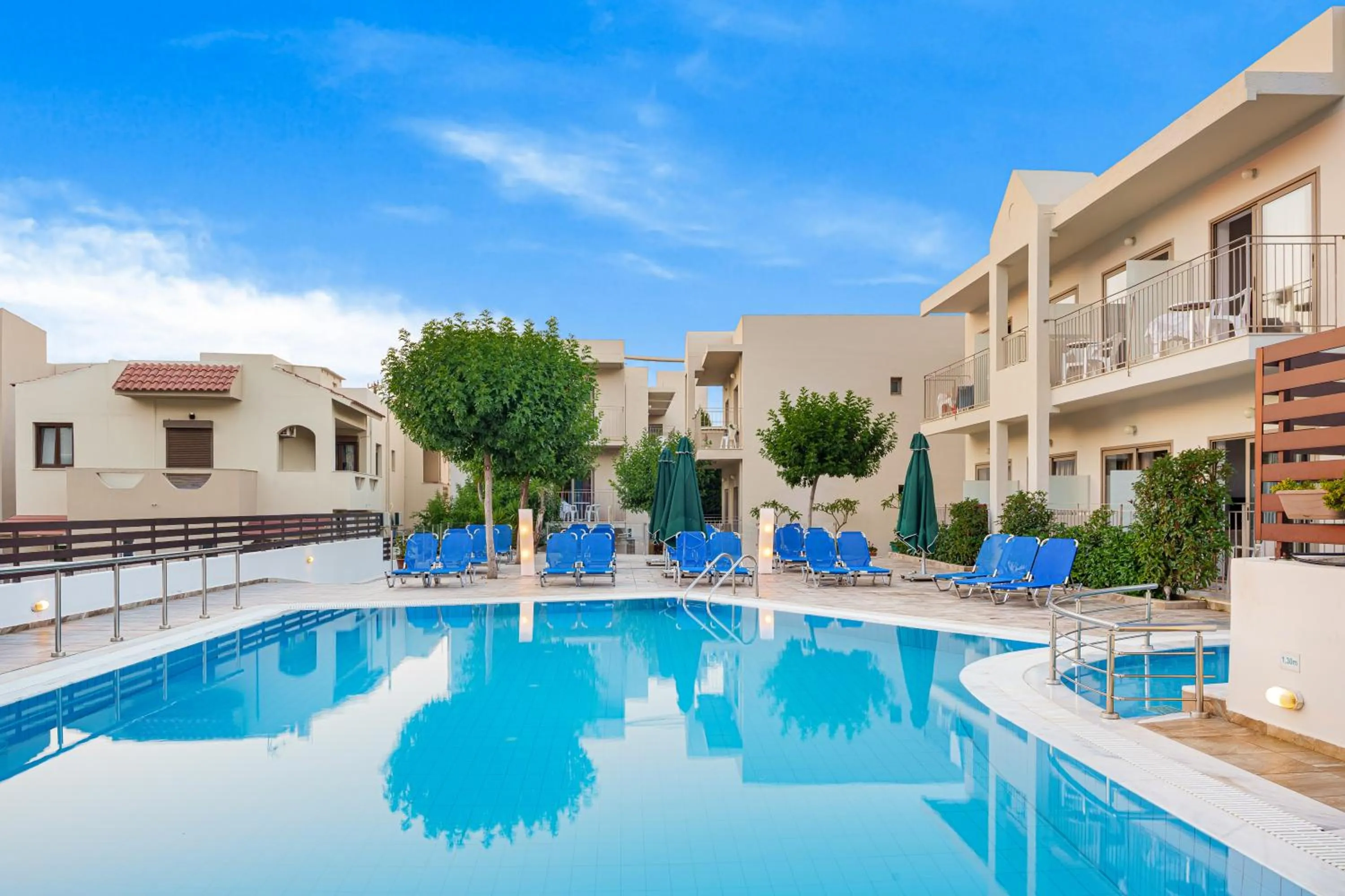 Swimming pool in Creta Verano Hotel