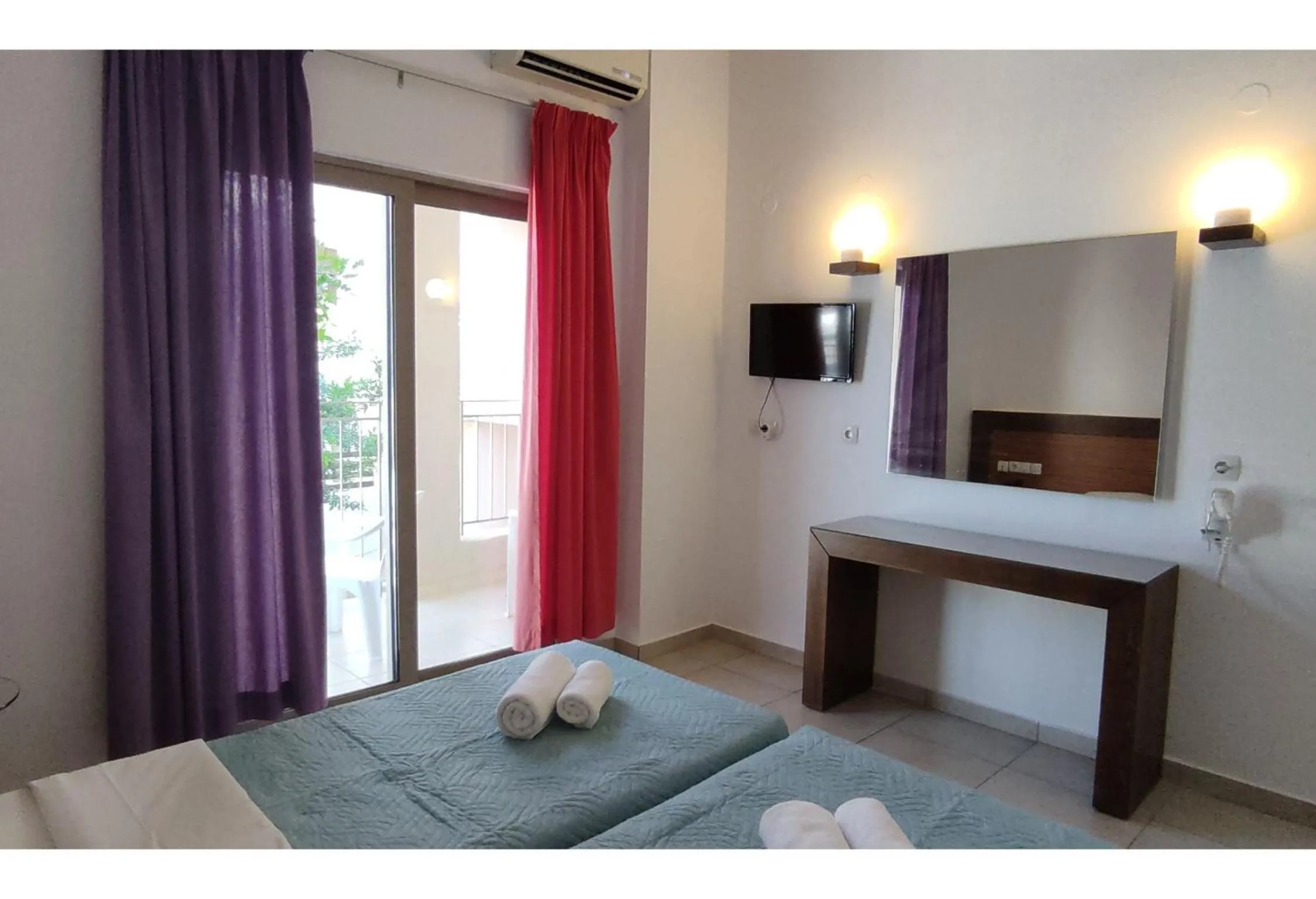 TV and multimedia, Bed in Creta Verano Hotel