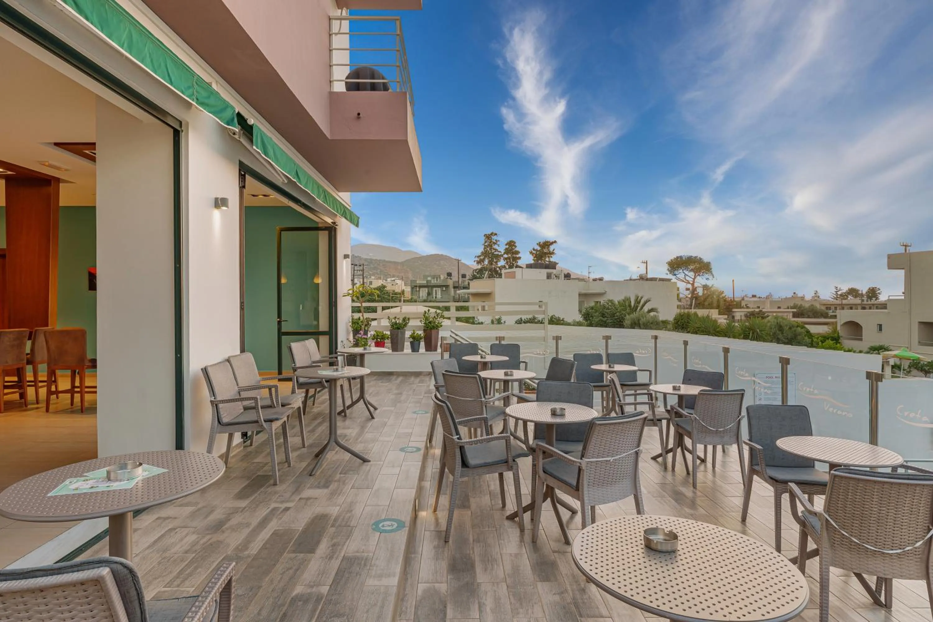 Swimming pool in Creta Verano Hotel