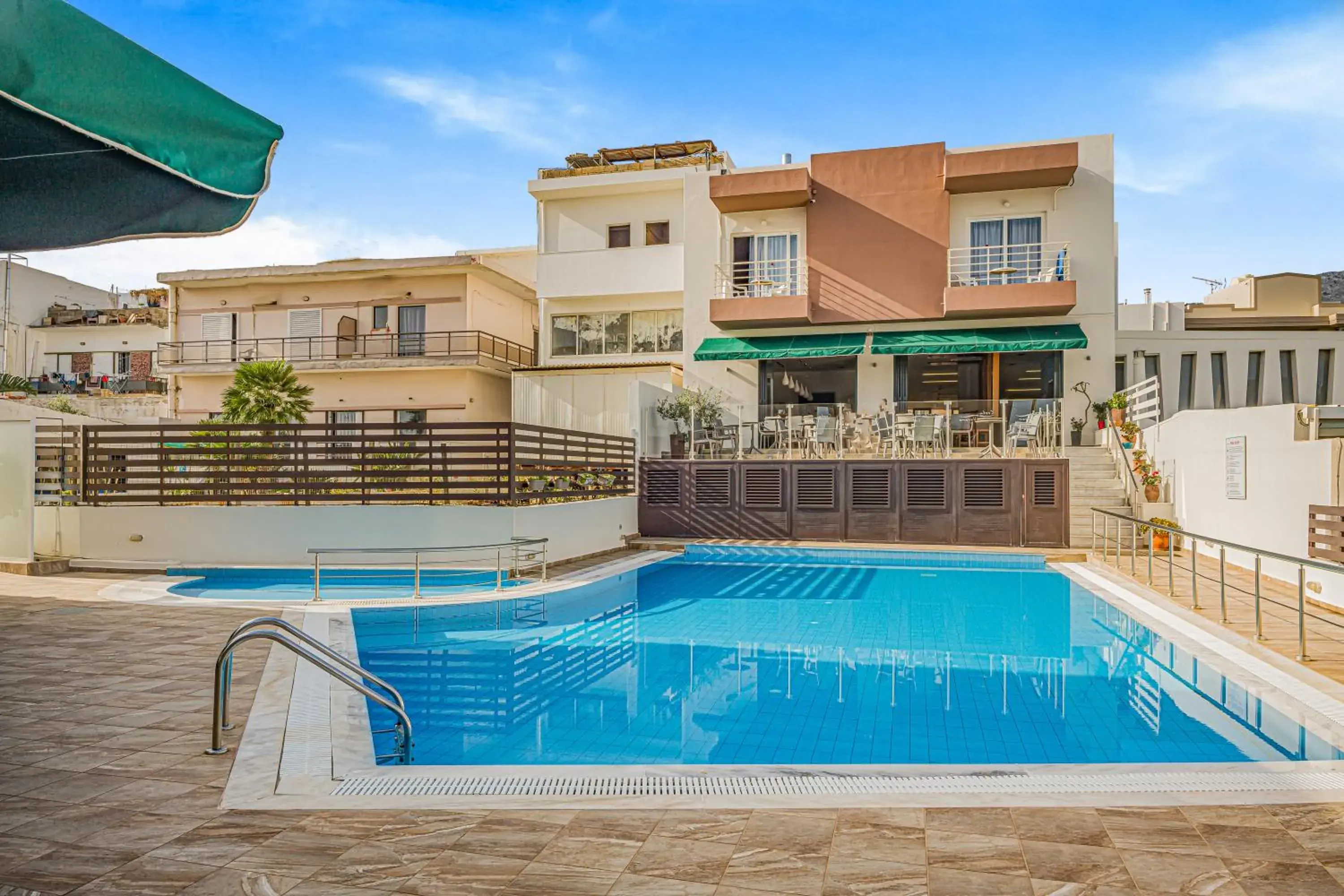 Swimming pool in Creta Verano Hotel Swimming pool in Creta Verano Hotel