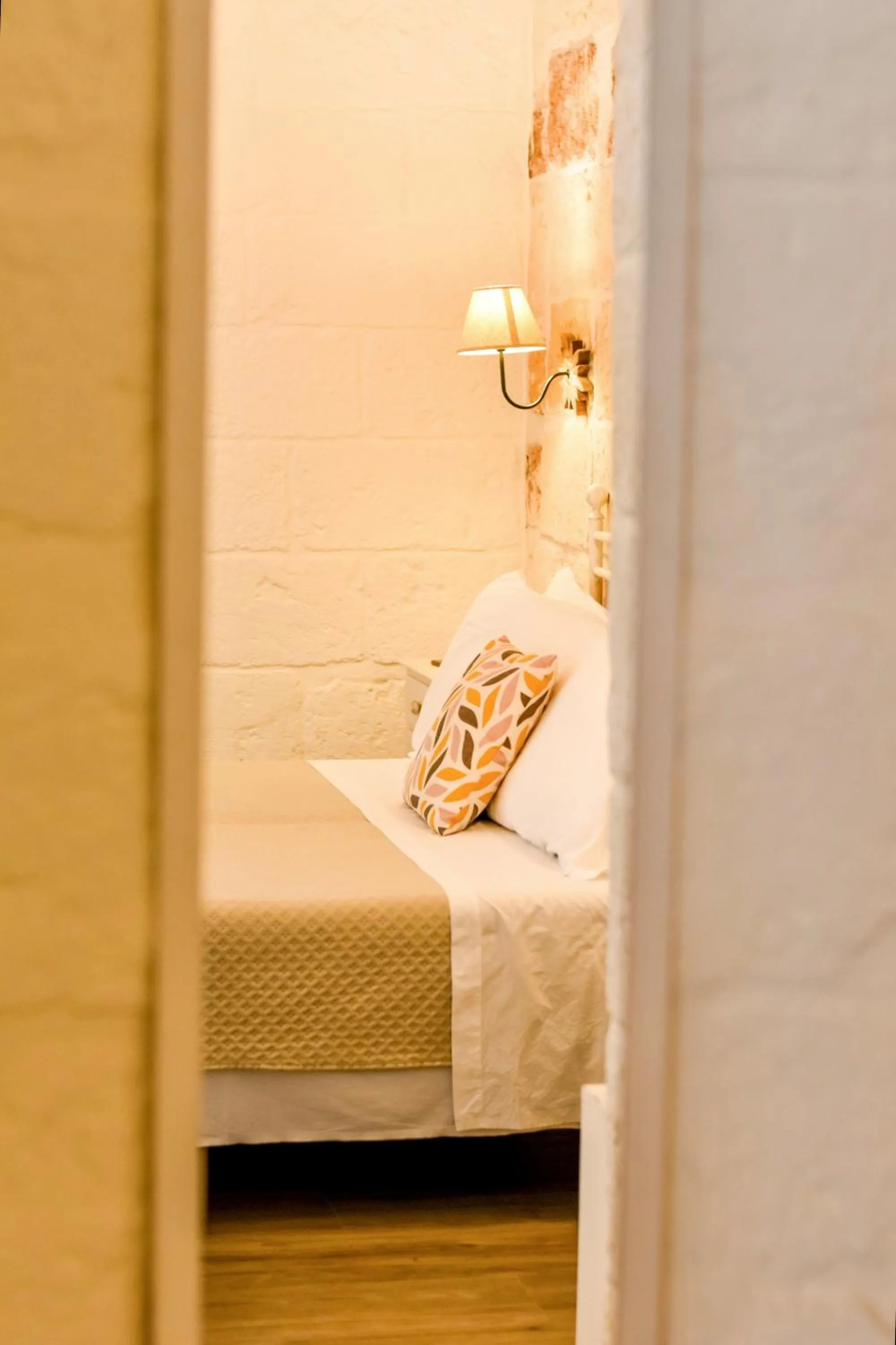 Decorative detail, Bed in Marea B&B - Housea