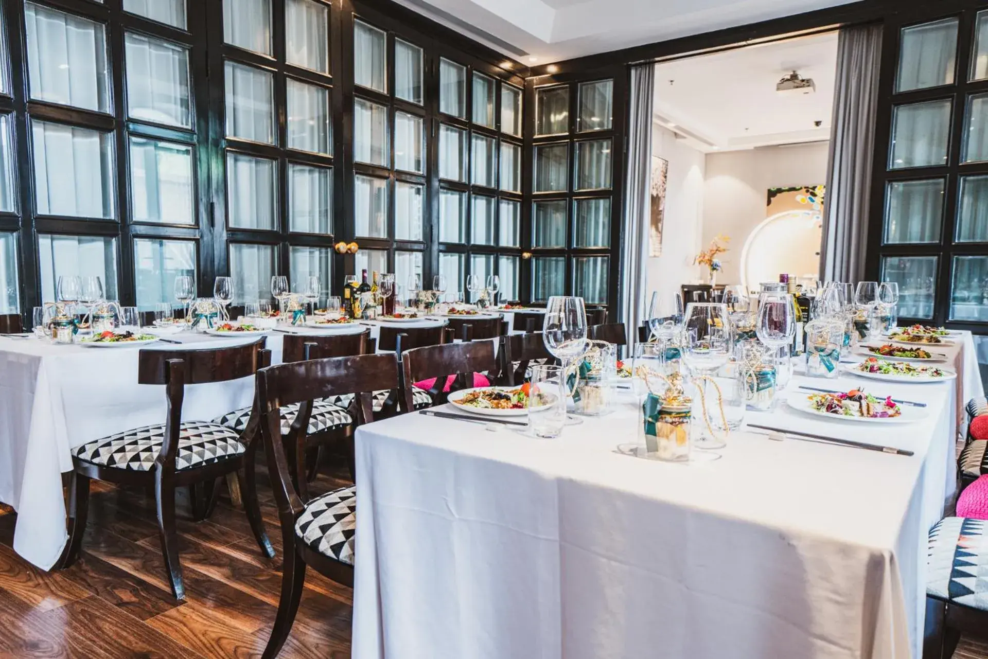 Restaurant/places to eat in Gracie Art Hotel Restaurant/places to eat in Gracie Art Hotel